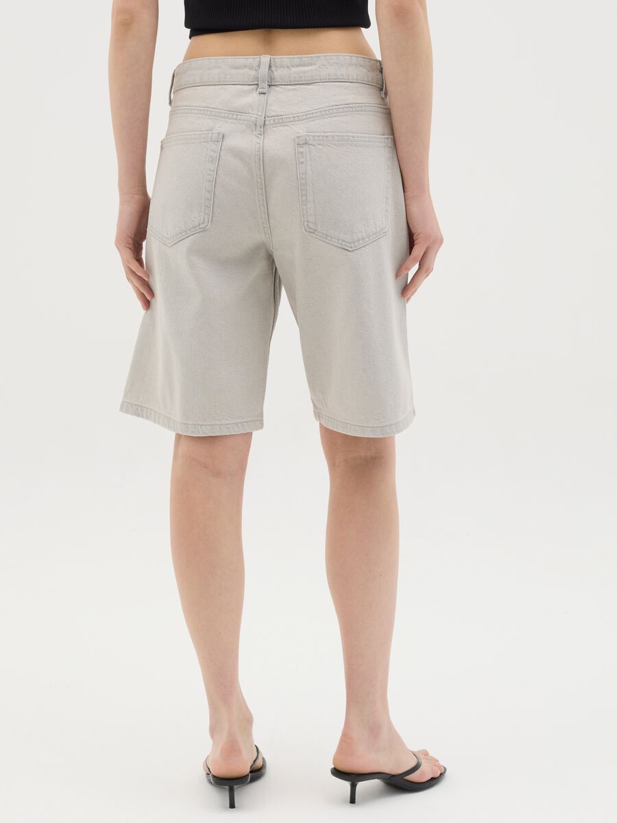 White cotton denim bermuda shorts_3