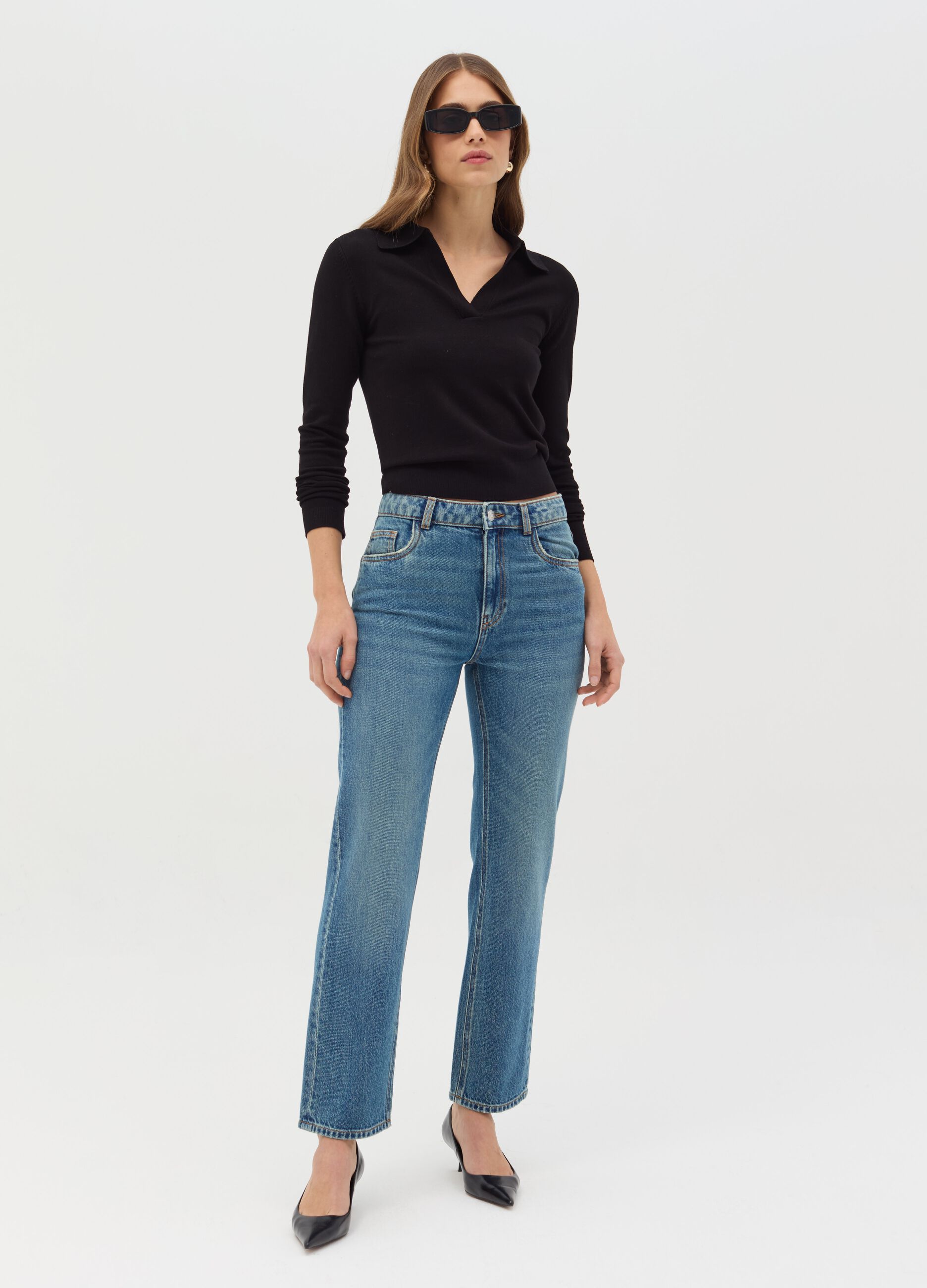Straight-fit jeans with five pockets