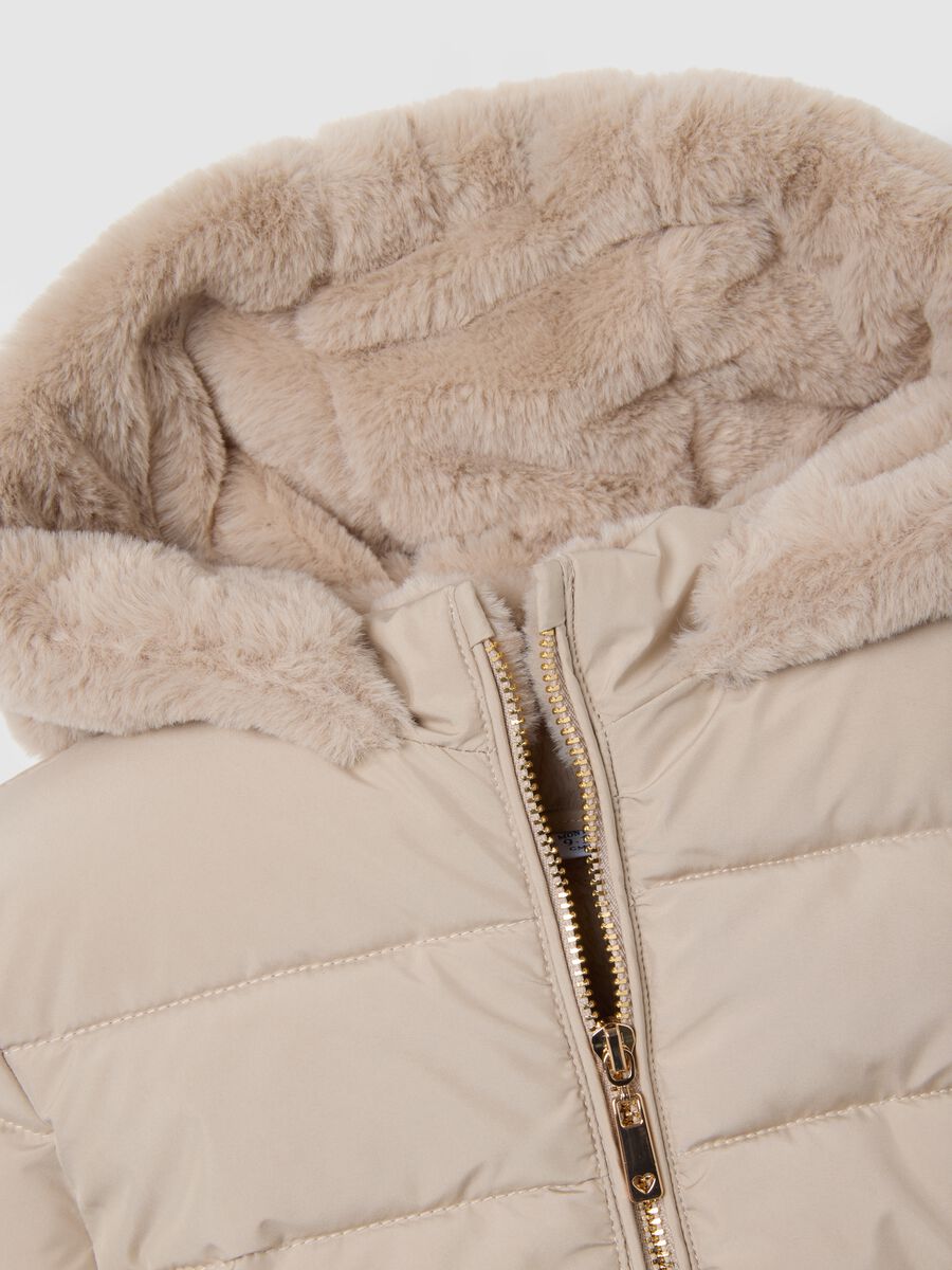 Beige padded jacket with faux fur hood_3