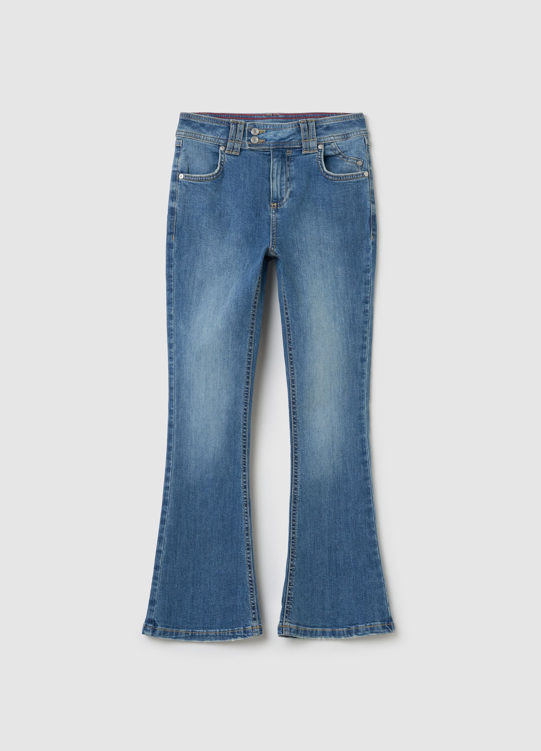 Jeans bootcut con tasche 