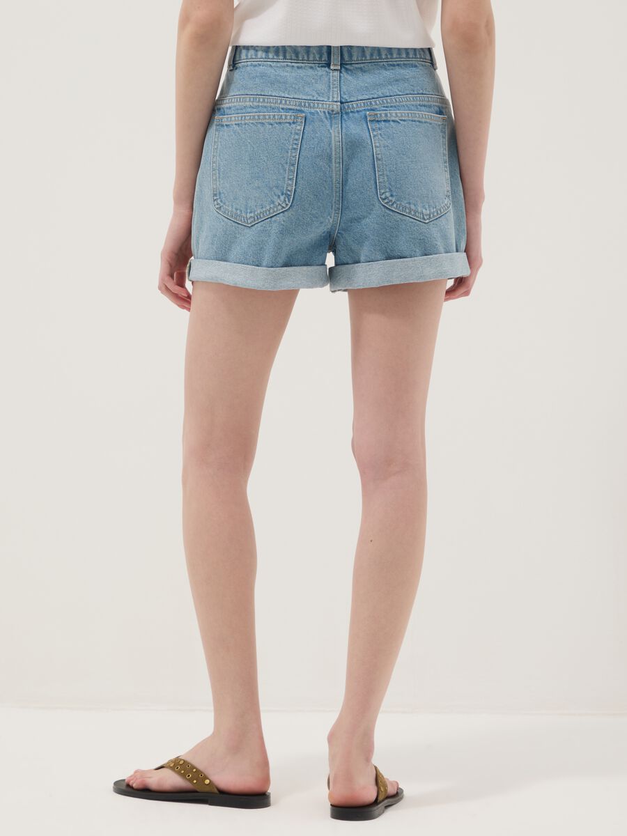 Shorts in denim azzurro in puro cotone mom fit_2