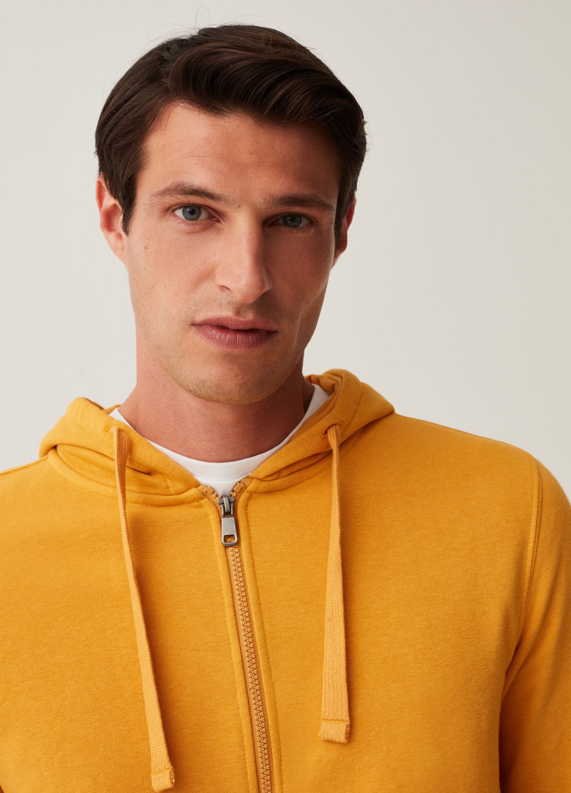 Full-zip in French Terry con cappuccio_1