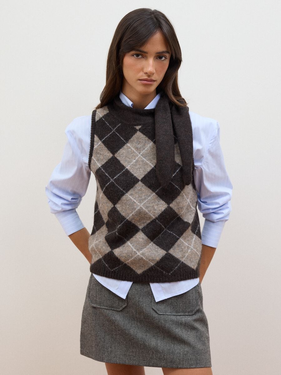 Brown stretch wool gilet with stand collar_1