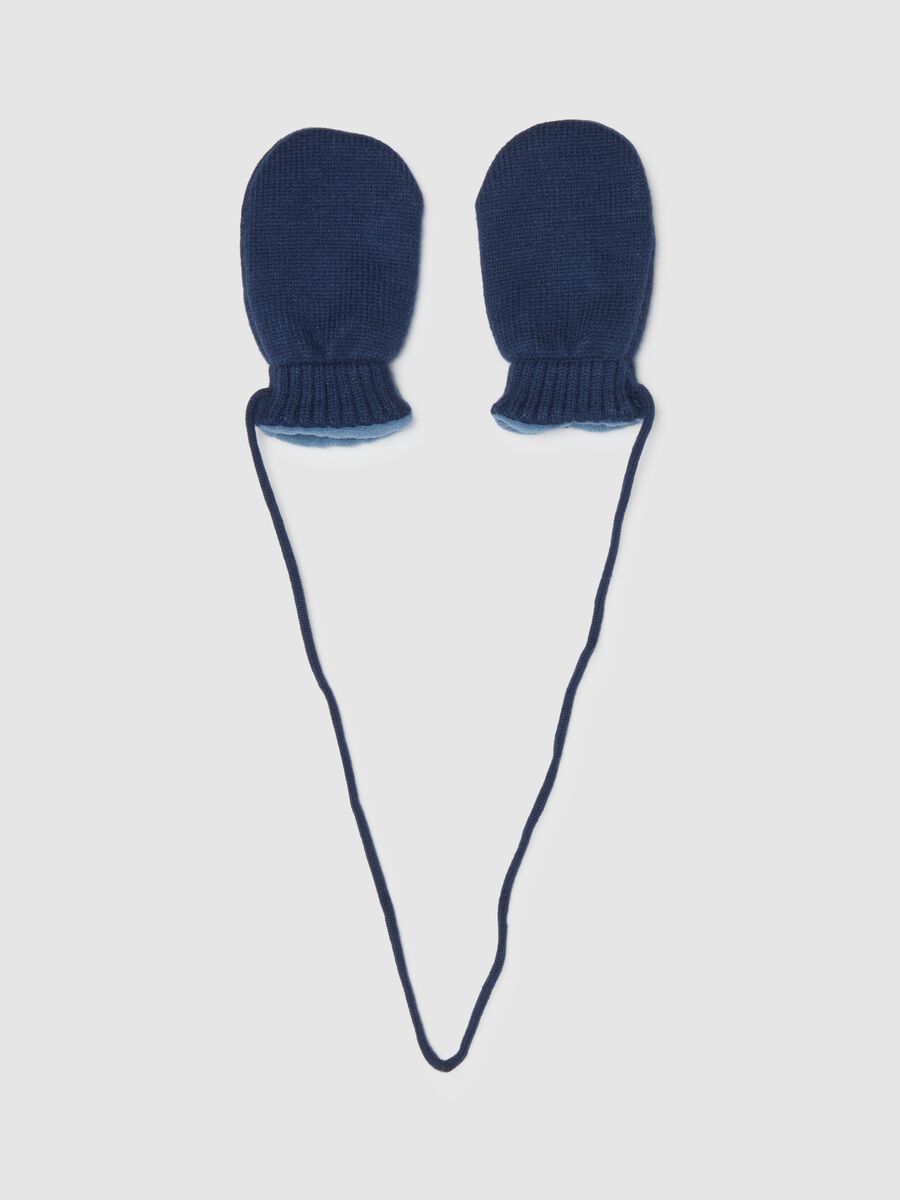 Blue children's mittens with cord_0