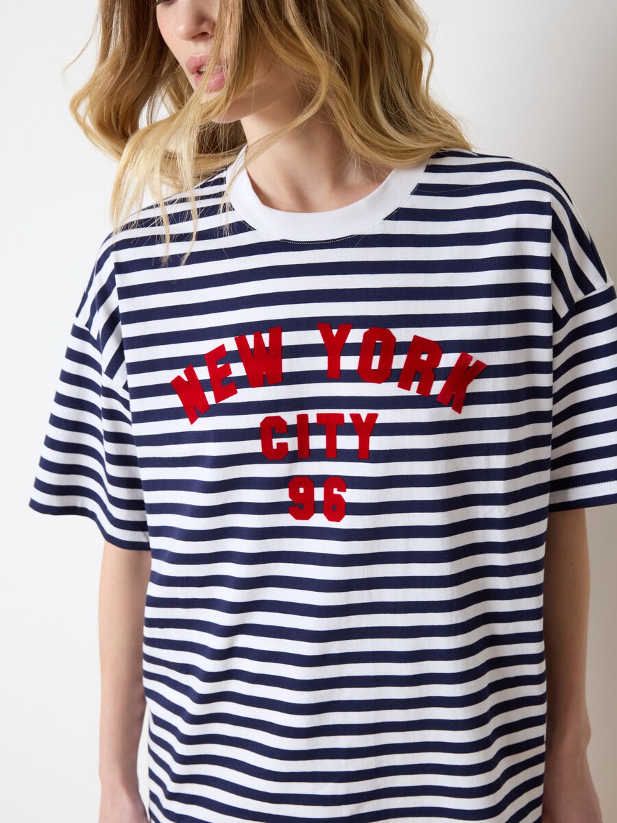 Striped T-shirt with printed lettering_0
