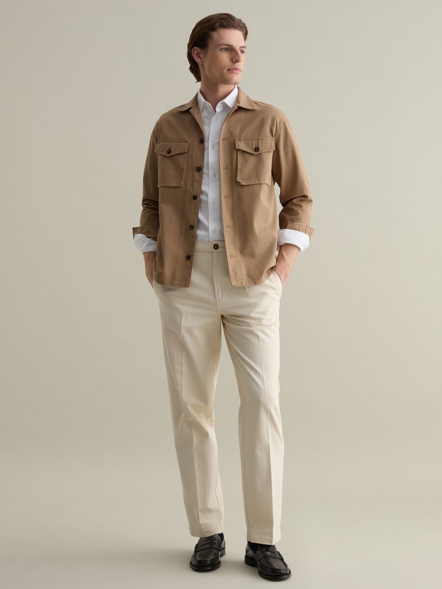 Solid colour shacket in twill_1