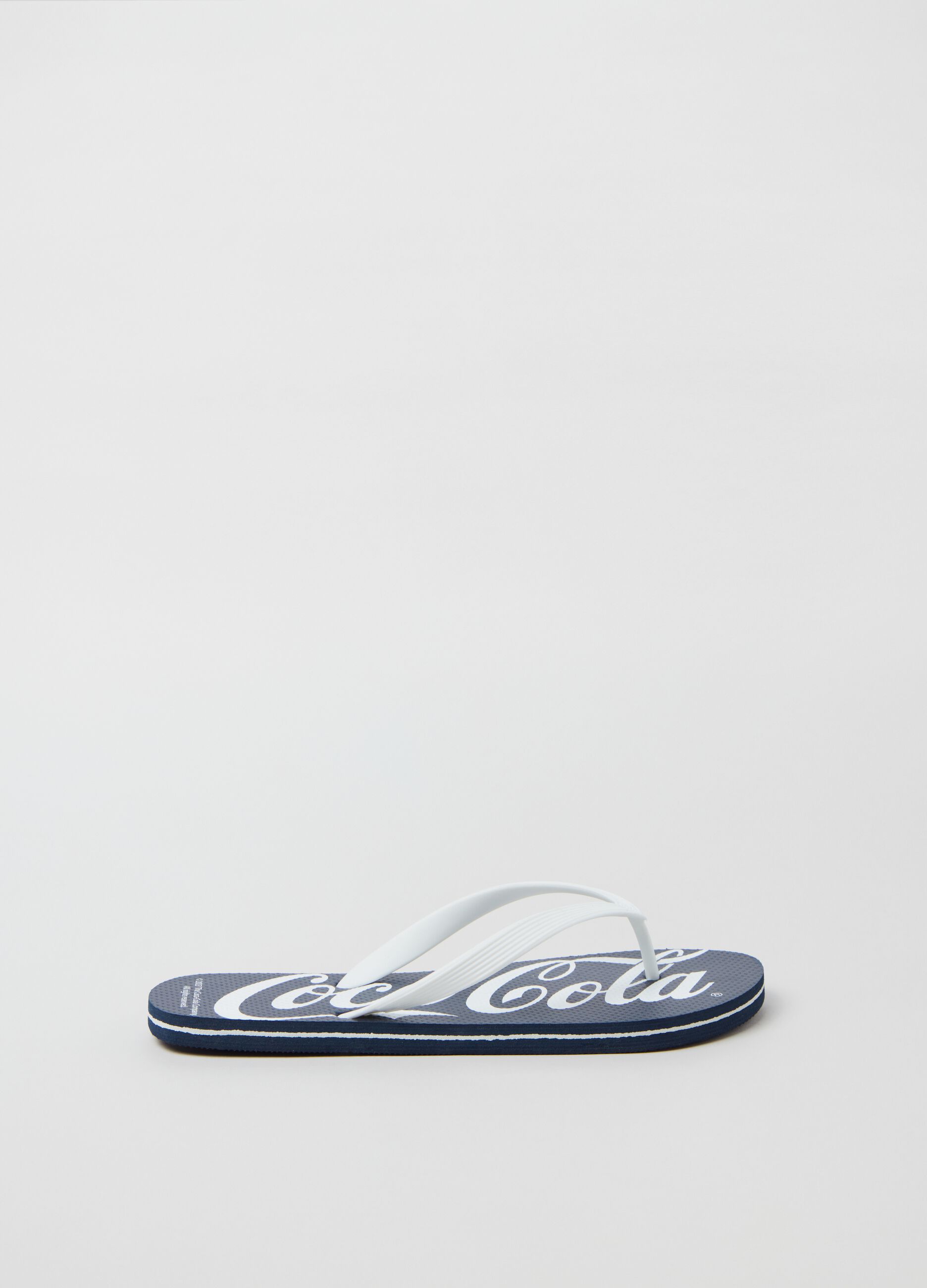 Sandalo infradito con stampa Coca-Cola®_0