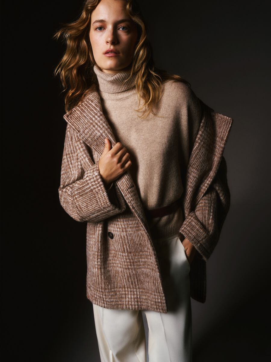 Multicolour Checked Oversized Coat with Buttons_0