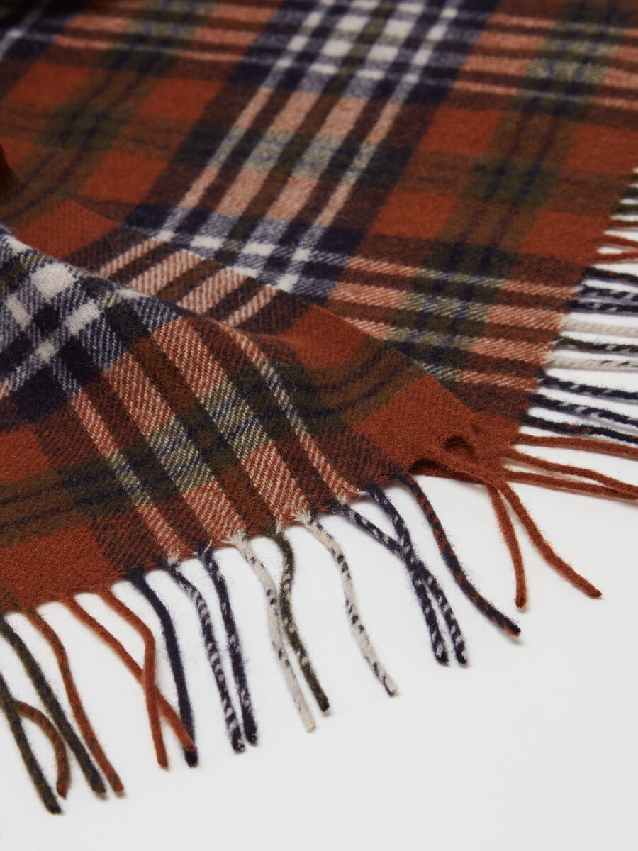 Wool scarf with check pattern_2