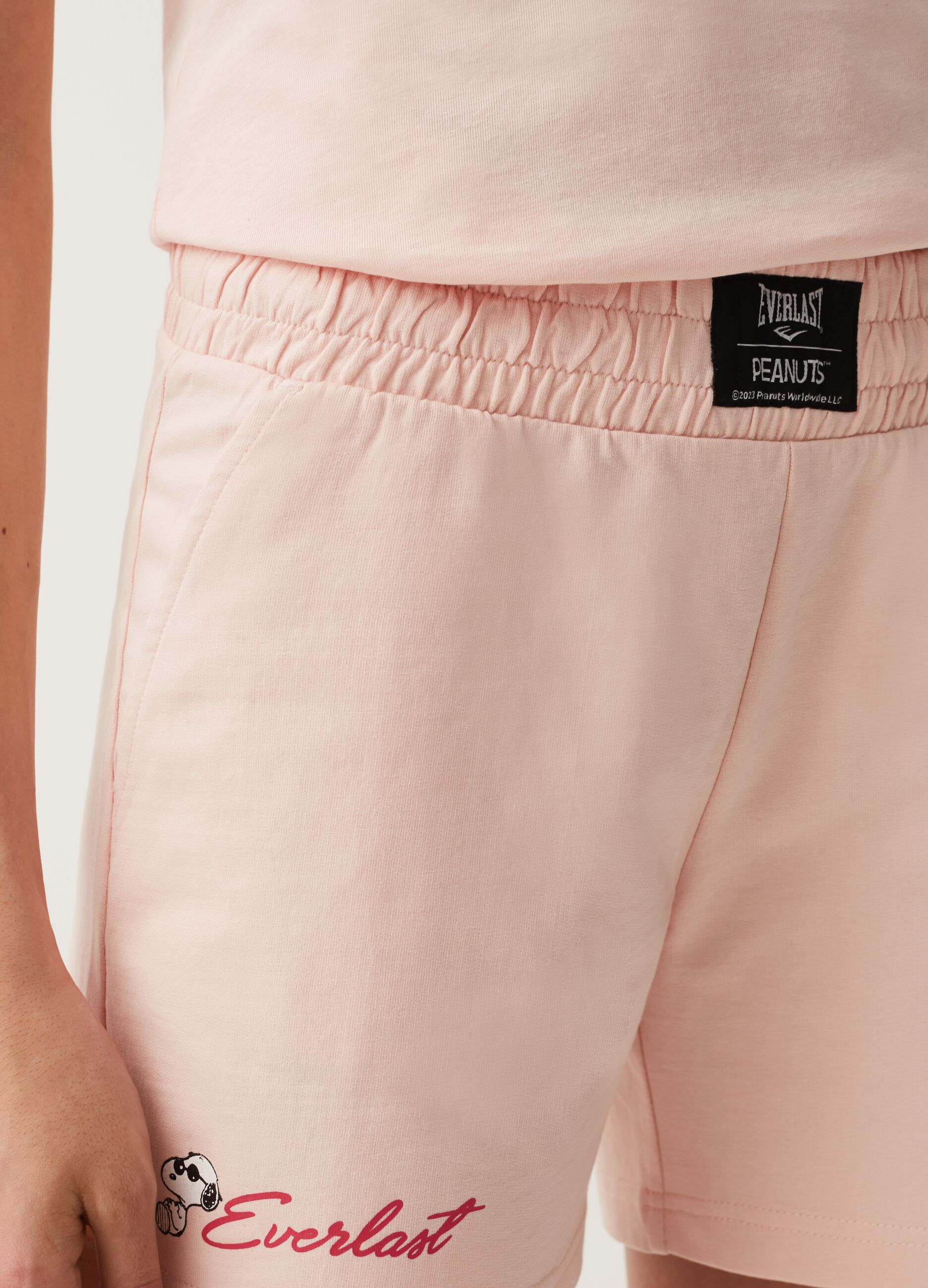 Cotton shorts with Everlast Peanuts print