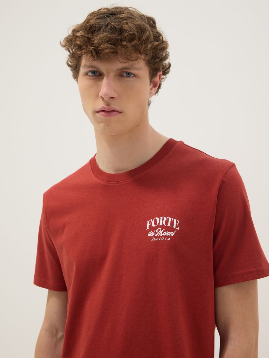 Red pure cotton regular-fit T-shirt with print_0