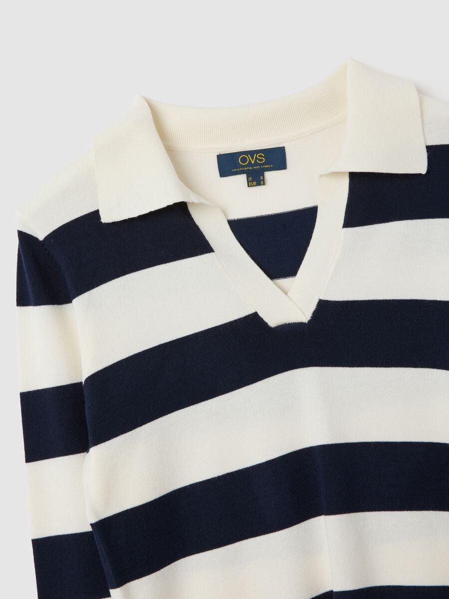Blue and white mixed regular fit sweater_5