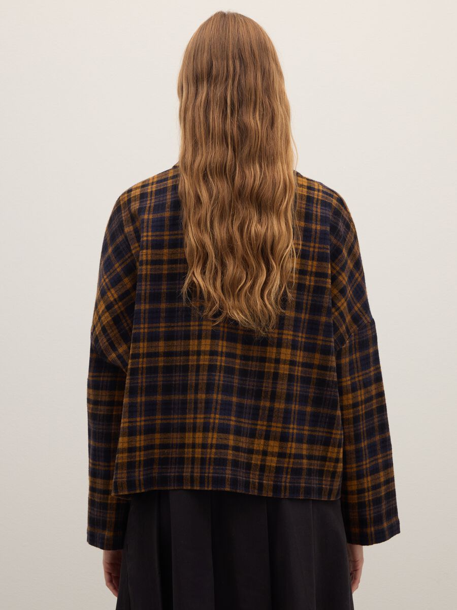 Multicolour pure cotton plaid regular fit shirt_3