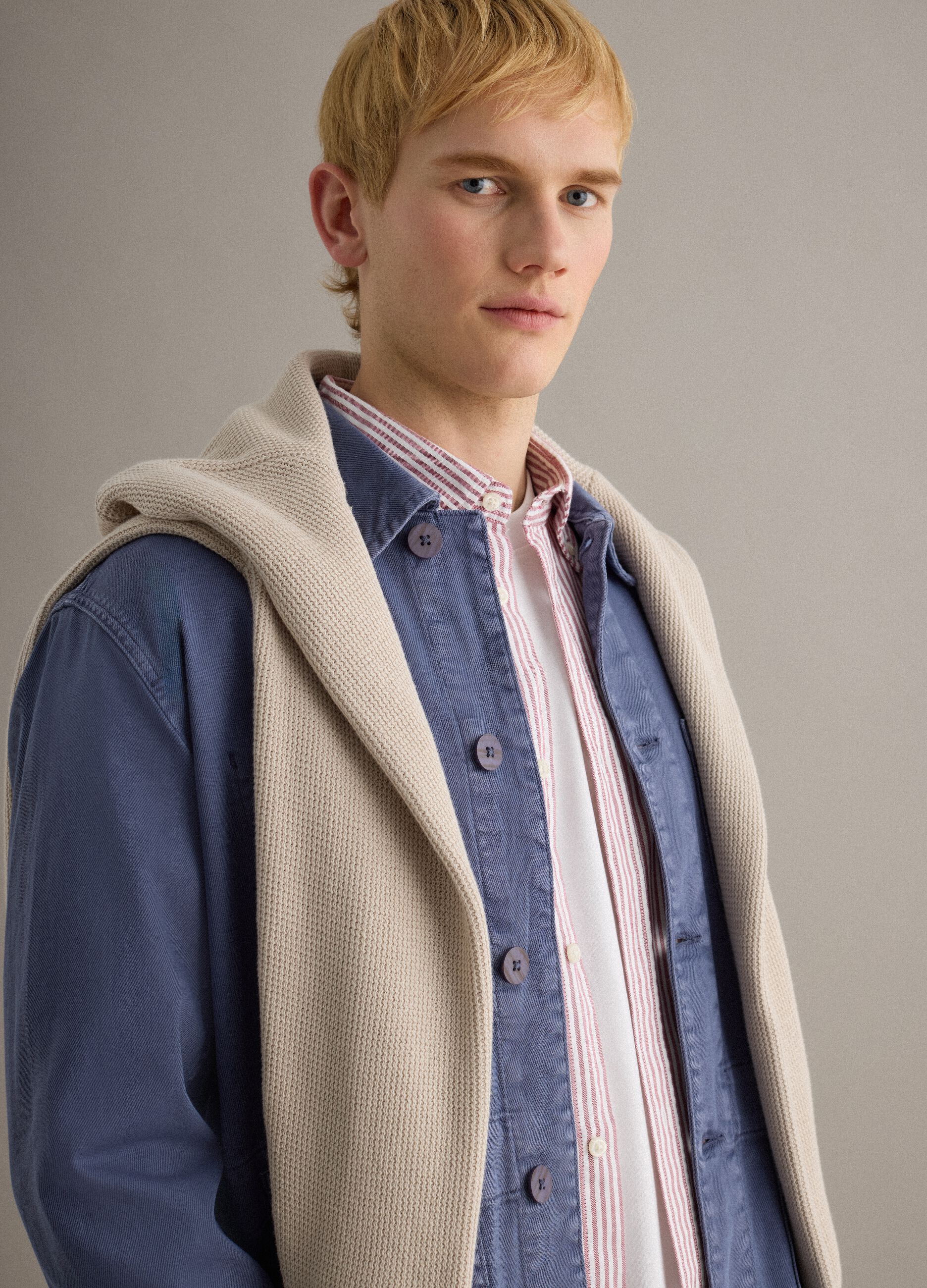 Regular fit blue stretch cotton jacket with collar and buttons