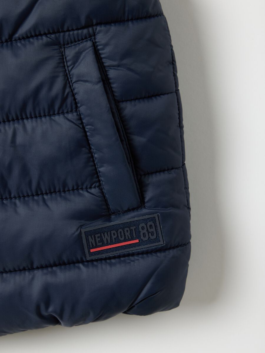 Kids' regular fit padded blue gilet with hood_3