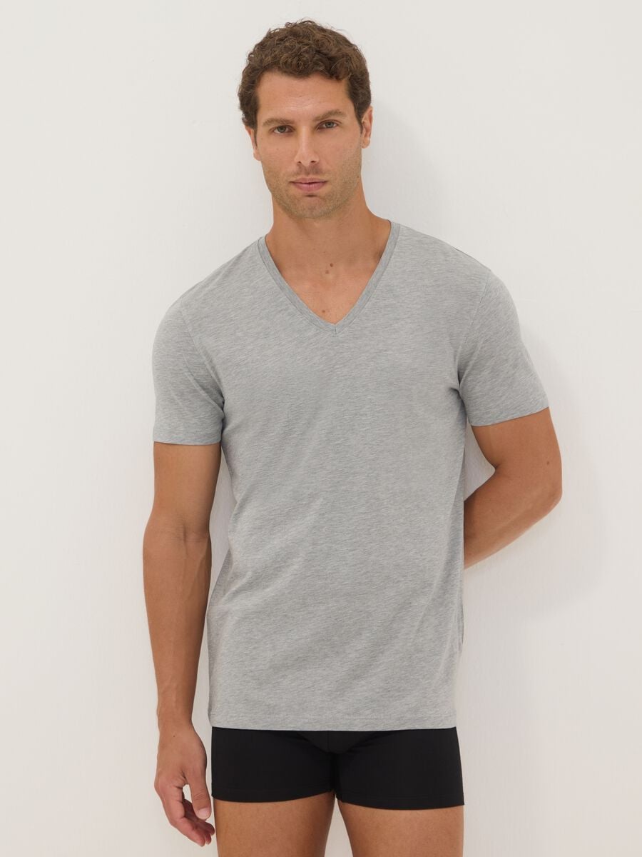 Grey Supima cotton regular-fit V-neck T-shirt_0