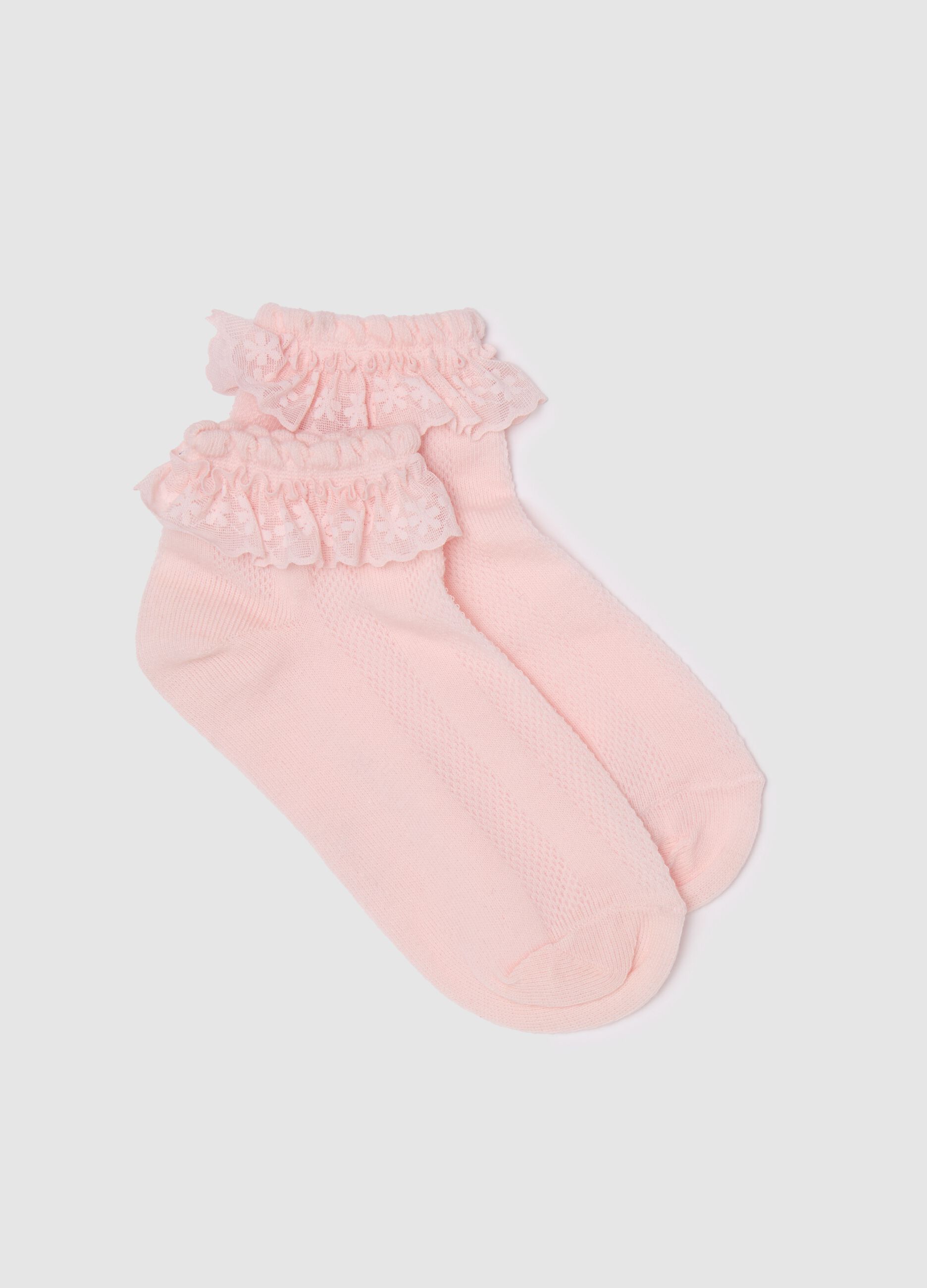 Short socks with tulle
