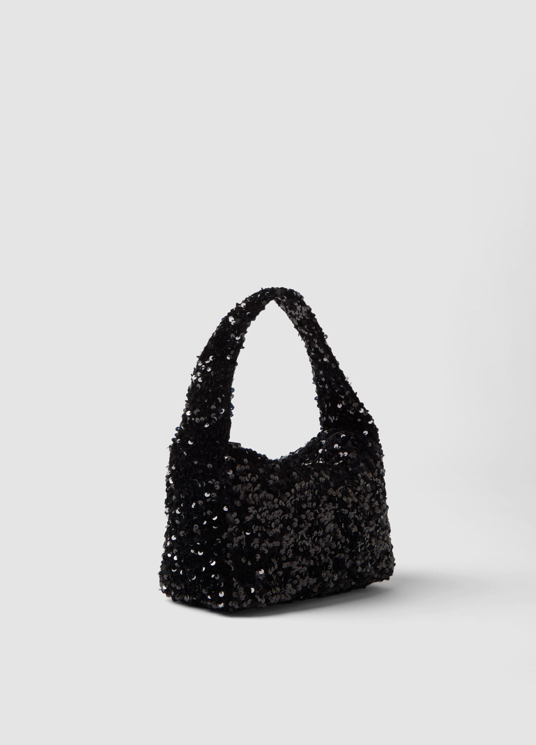 Borsa nera con paillettes a mano
