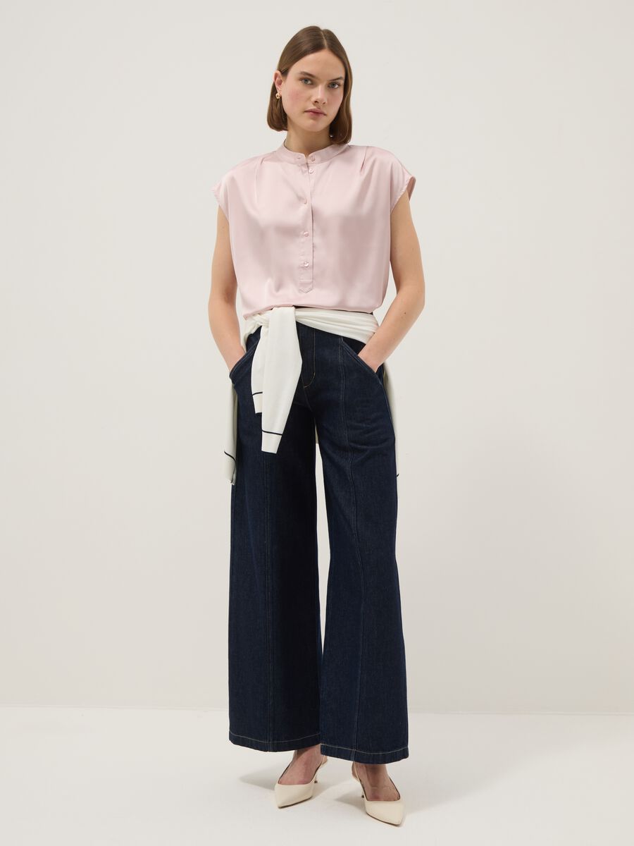 Blusa a maniche corte rosa regular fit con collo coreano_2