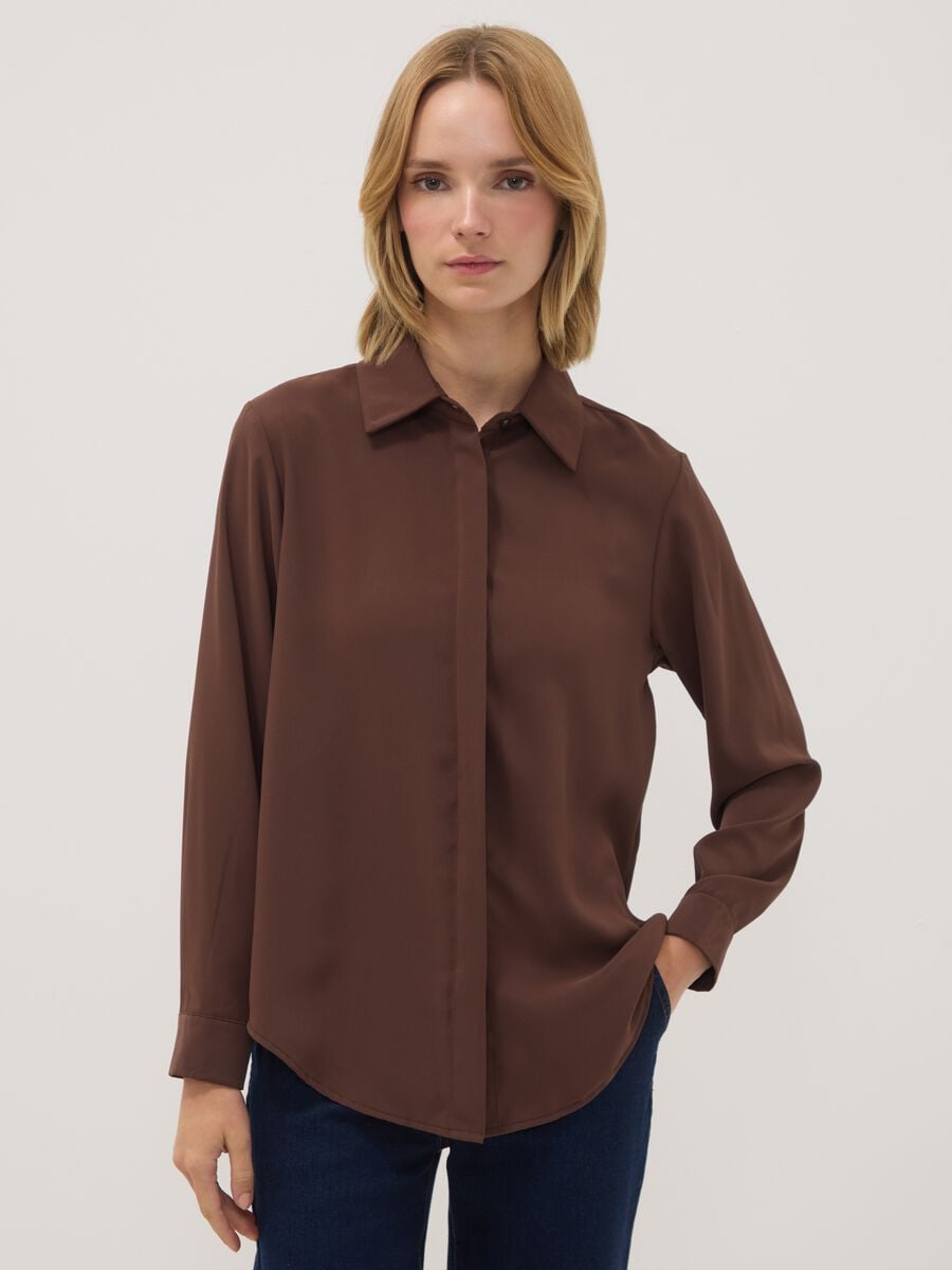 Brown regular-fit shirt with classic collar_1