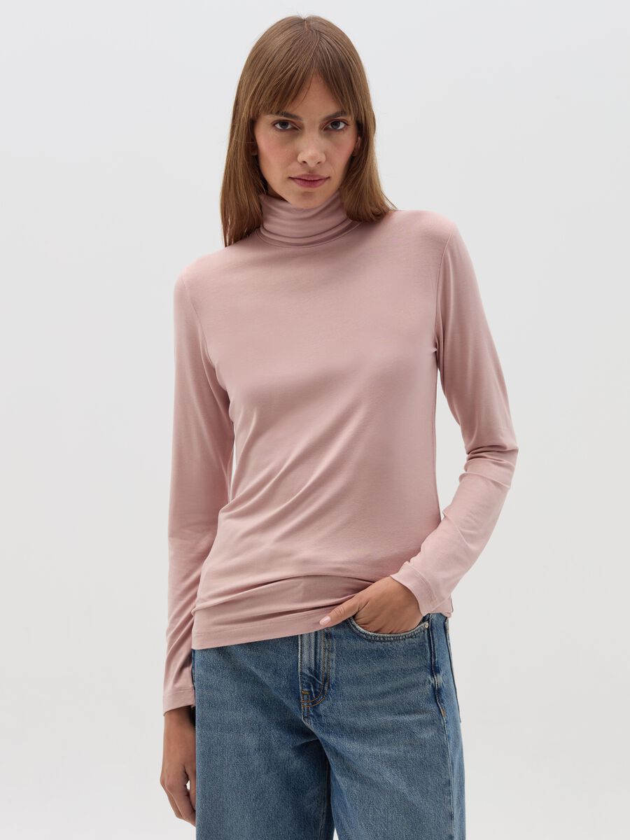 Long-sleeved T-shirt with high neck_0