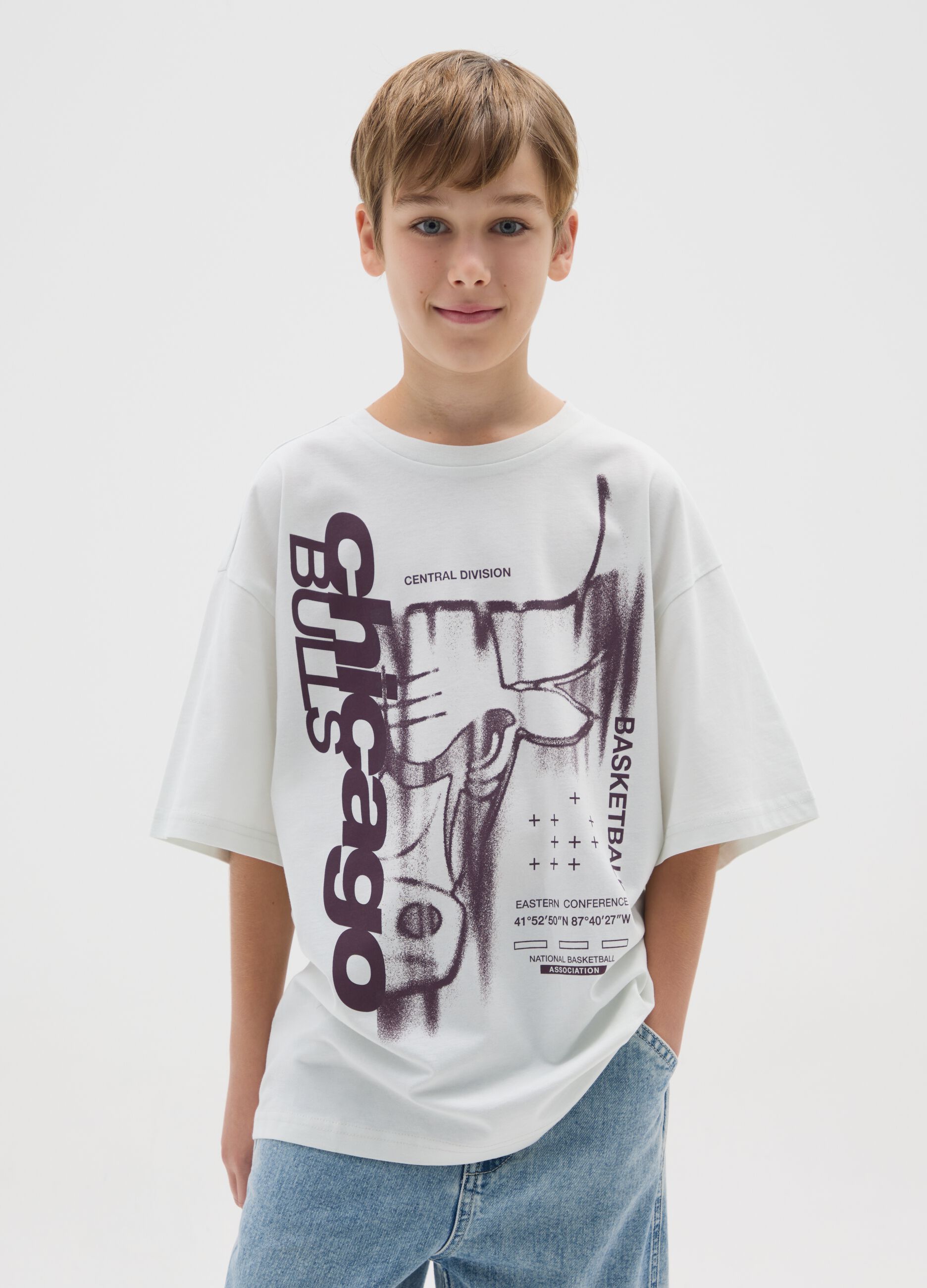 White pure cotton kids' T-shirt regular fit with Chicago Bulls print