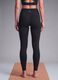 Leggings neri in tessuto elasticizzato traspirante a vita alta ALTAVIA STUDIO_2