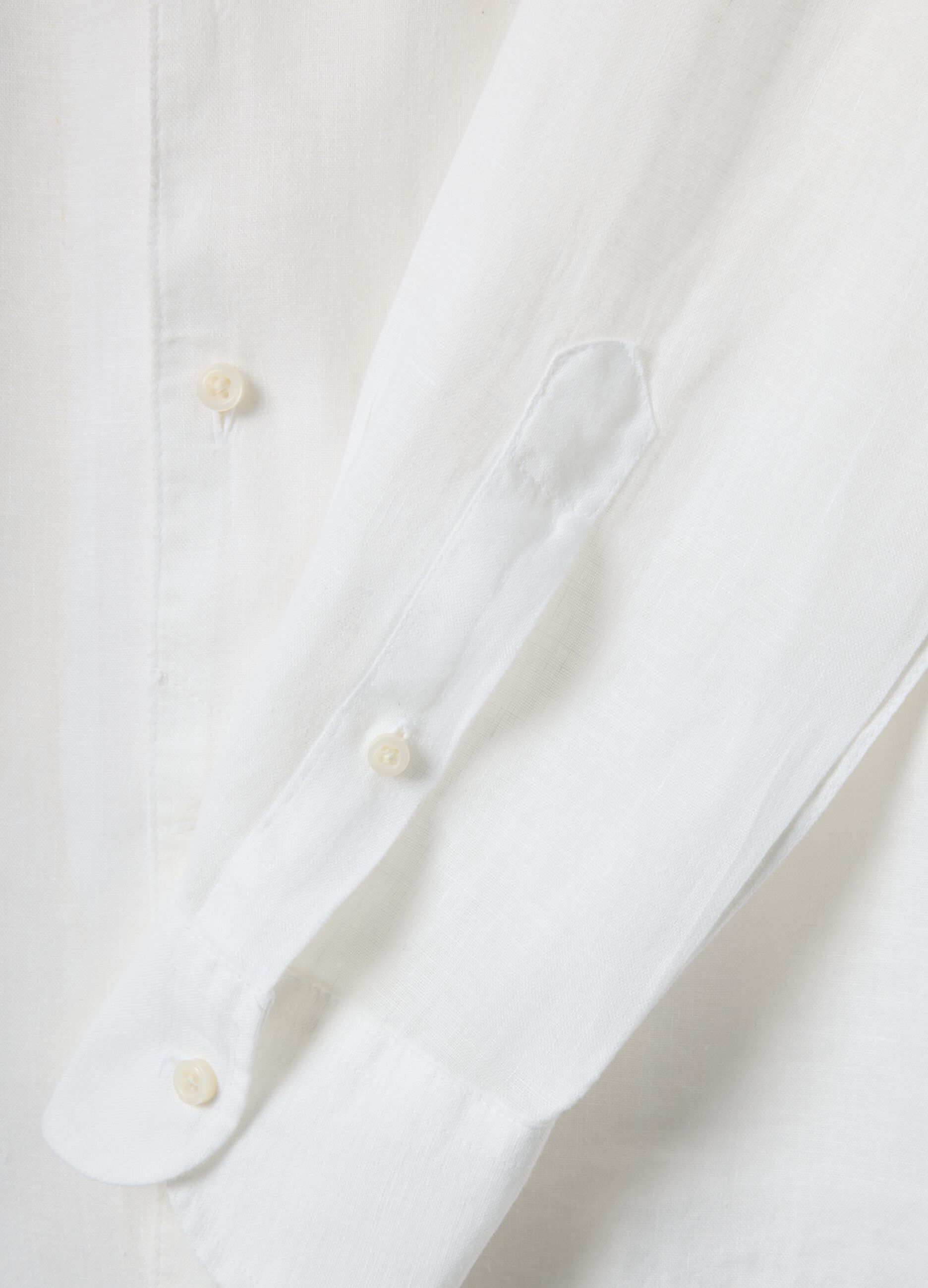 White pure linen long-sleeve slim fit shirt