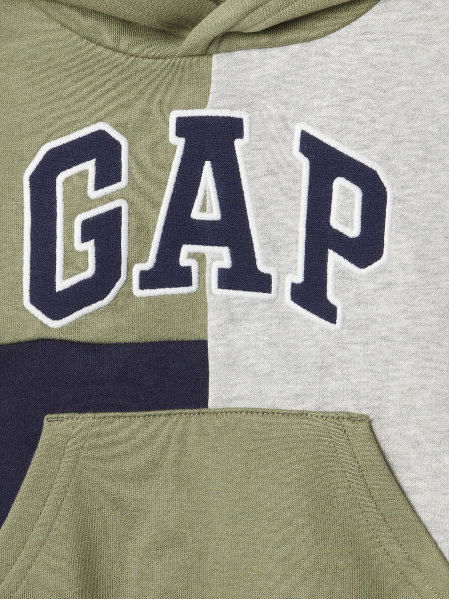 Colourblock sweatshirt with hood and logo embroidery_2