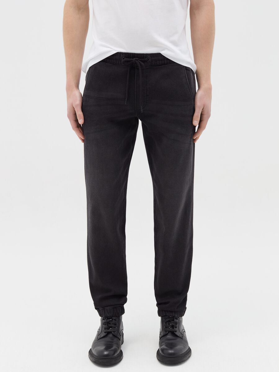 Regular-fit joggers in denim with drawstring_1