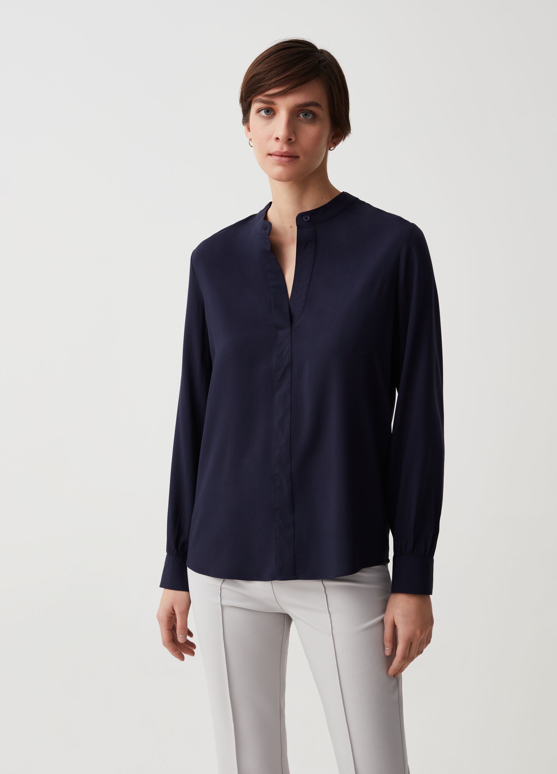 Camicia in viscosa con collo alla coreana