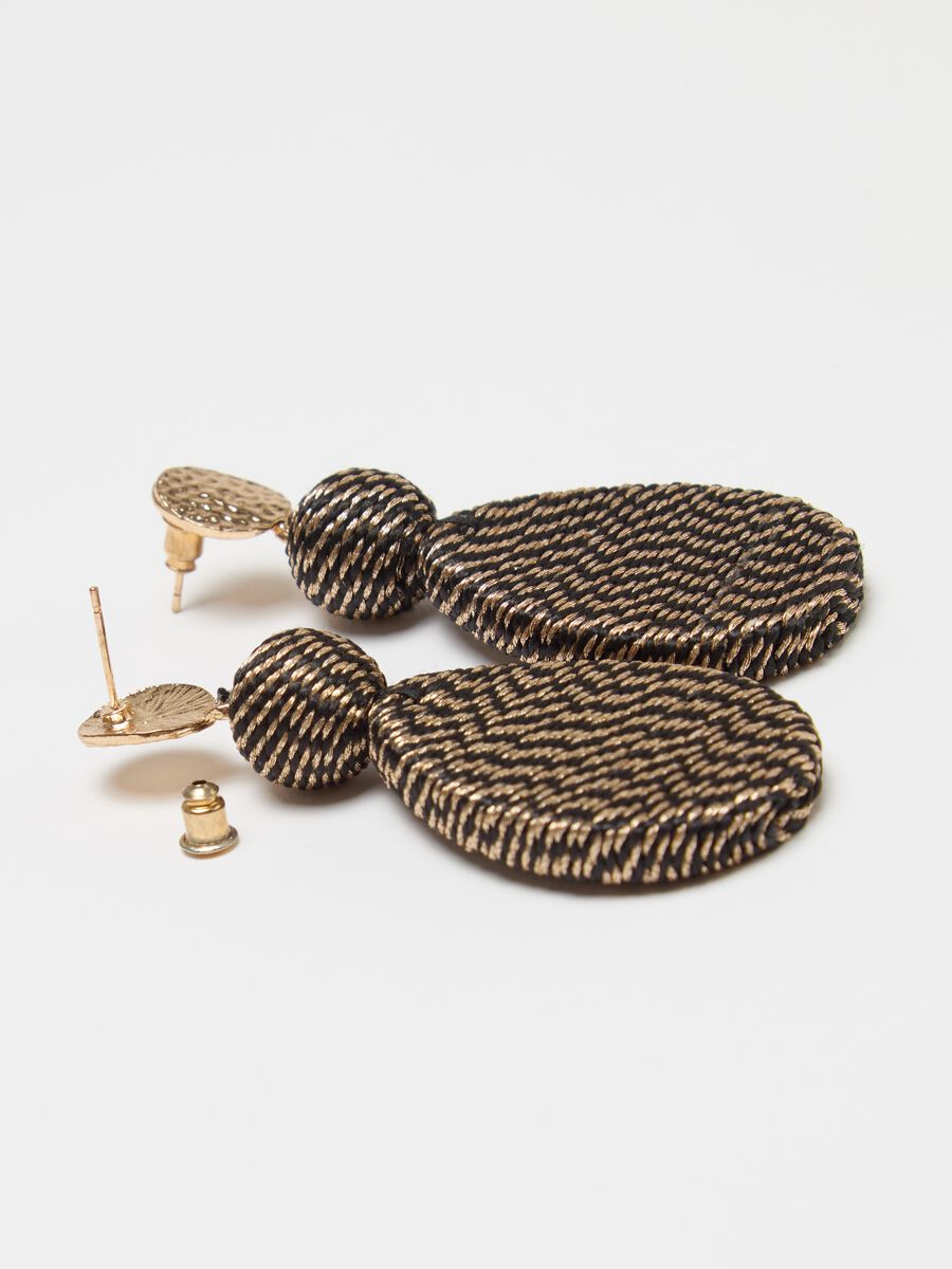 Earrings with teardrop pendants_2