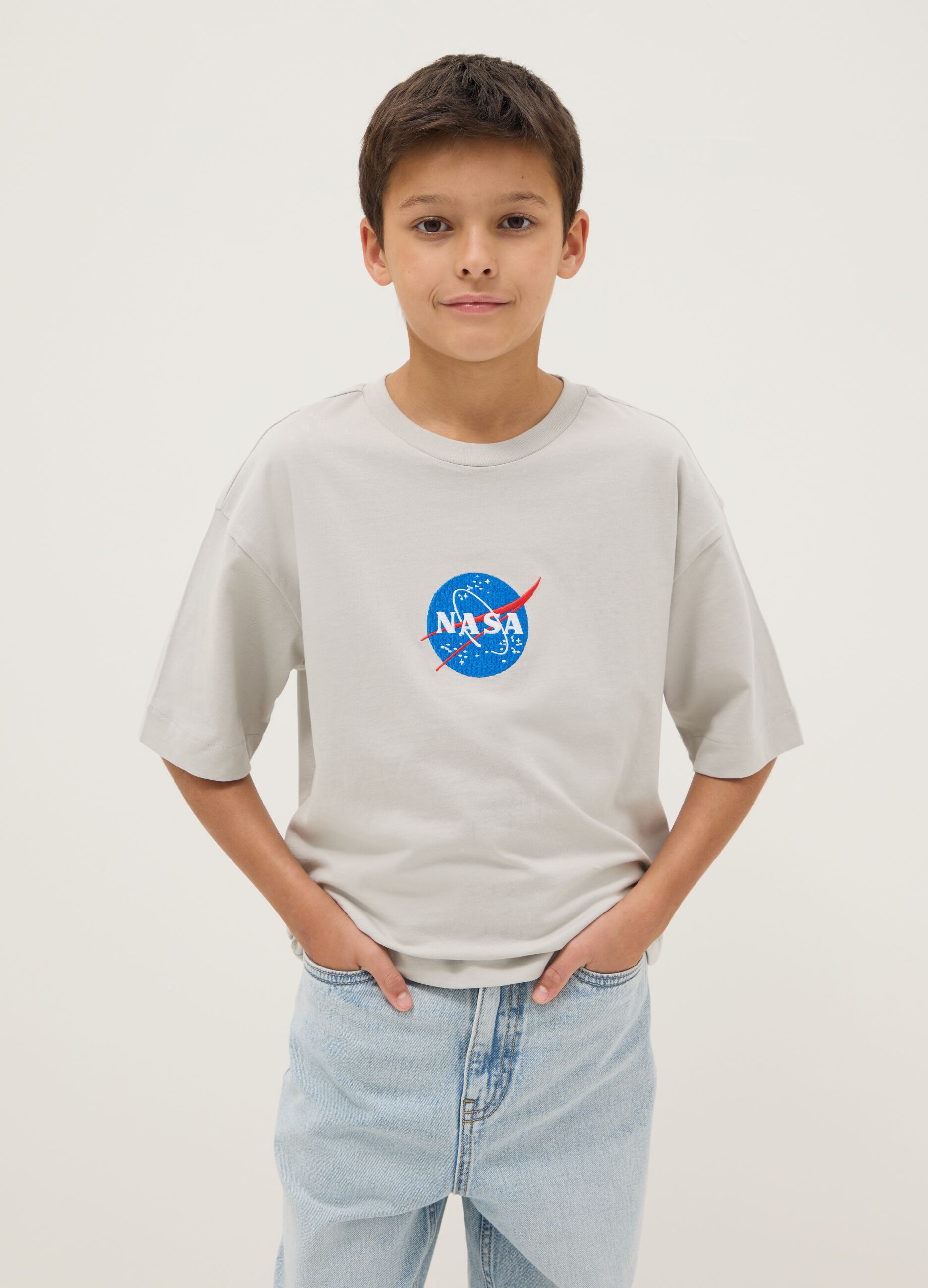 Grey pure cotton oversized boys' t-shirt with logo