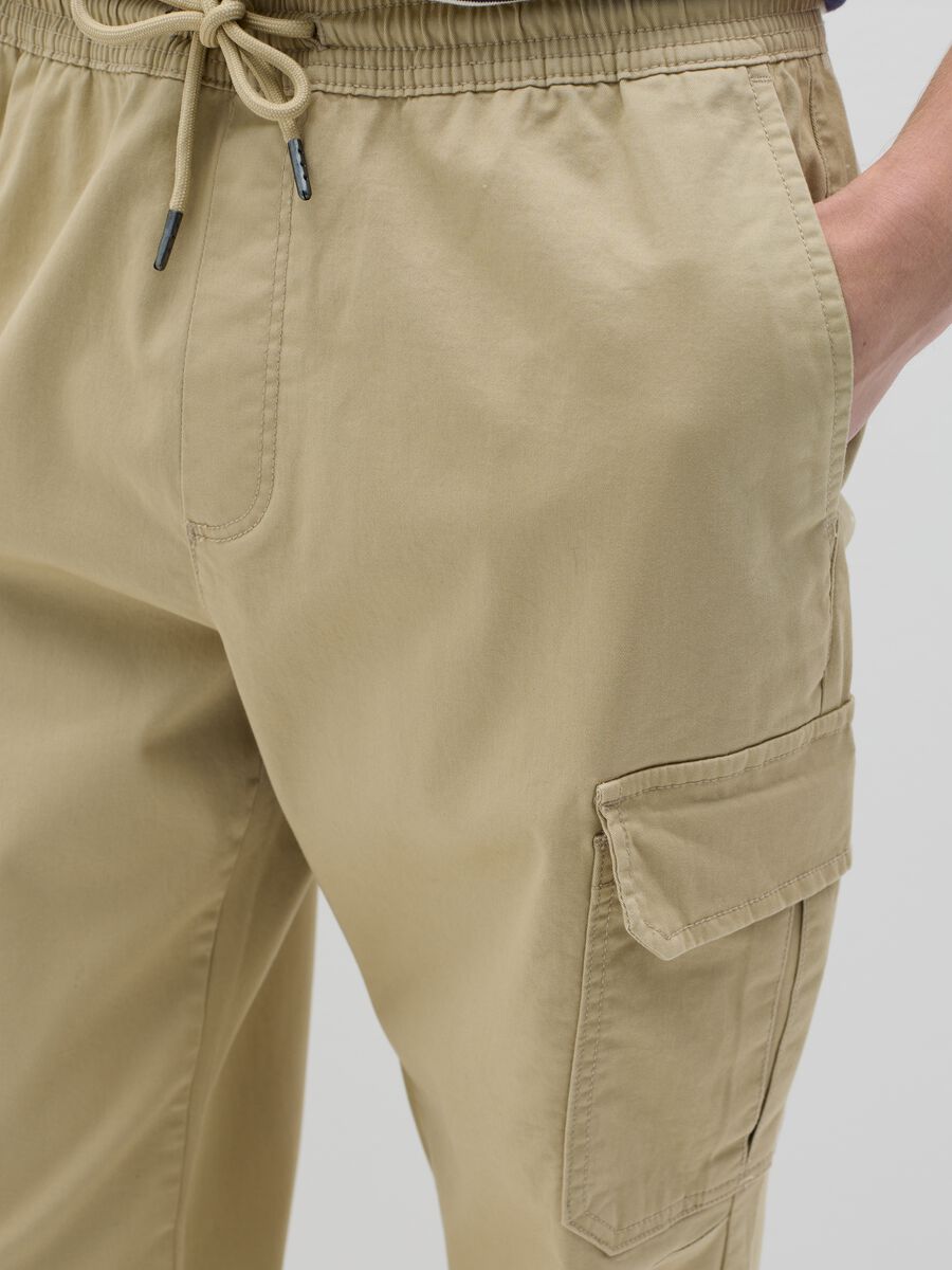 Beige cargo joggers with drawstring_2
