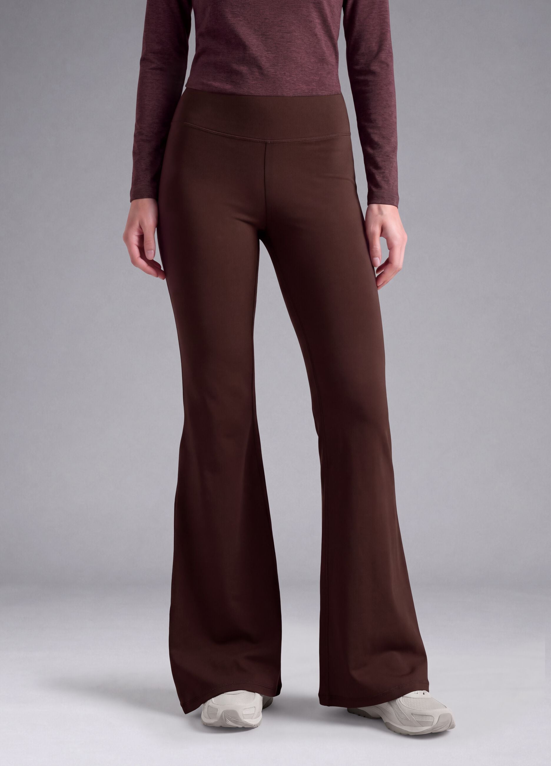 Leggings marroni flare in tessuto elasticizzato traspirante ALTAVIA STUDIO