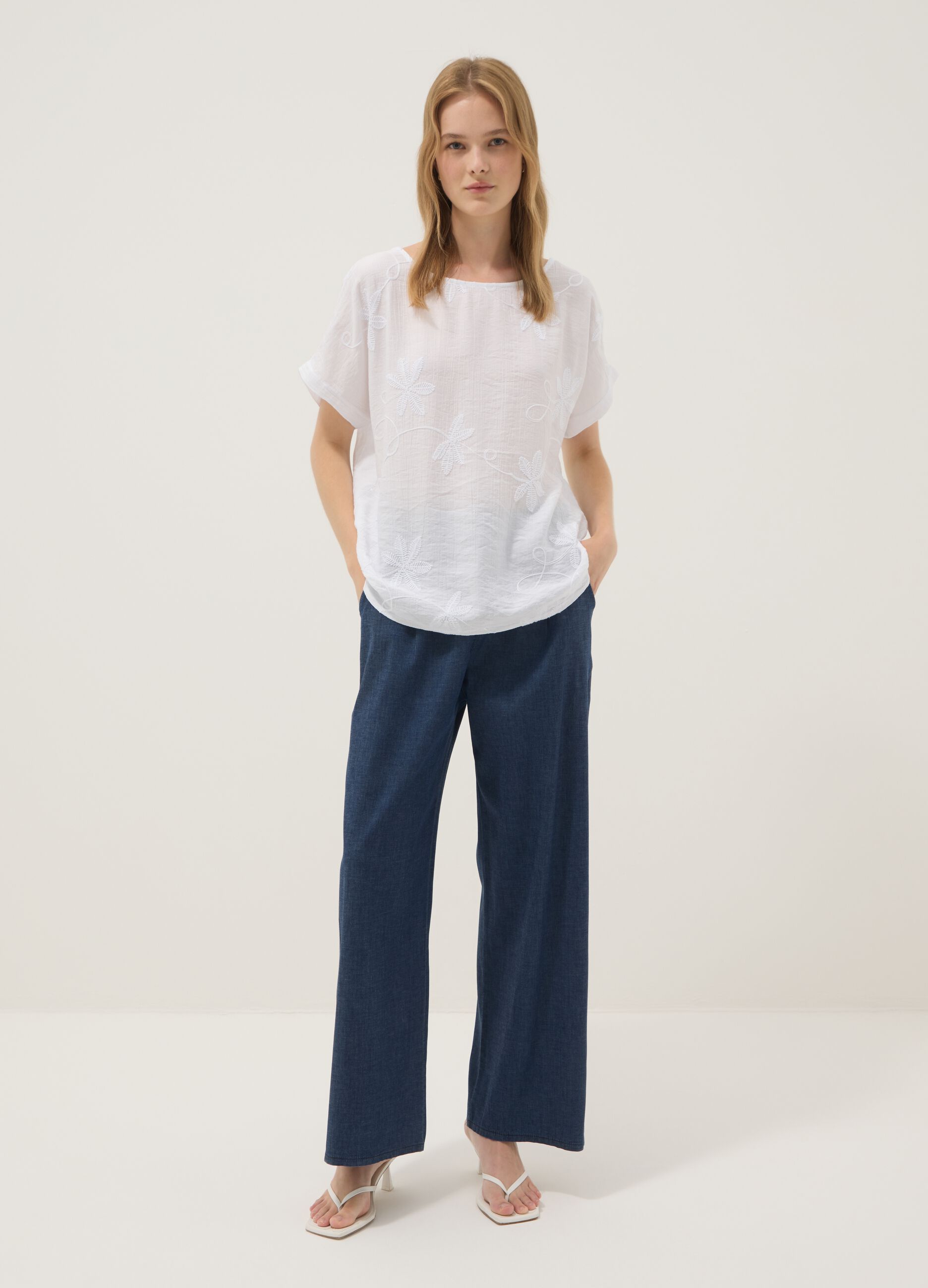 Blue palazzo trousers in stretch cotton