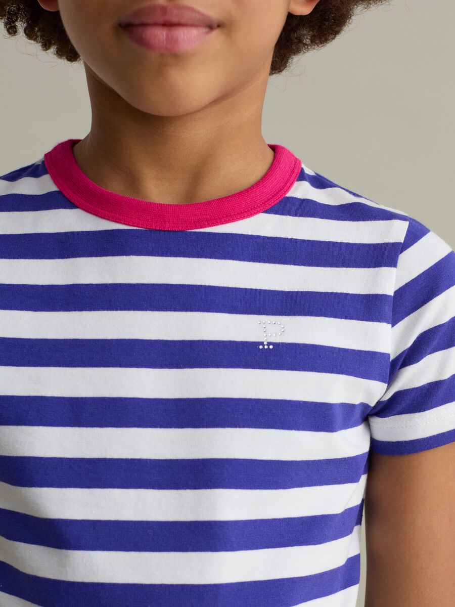 T-shirt with striped pattern and diamanté logo_2