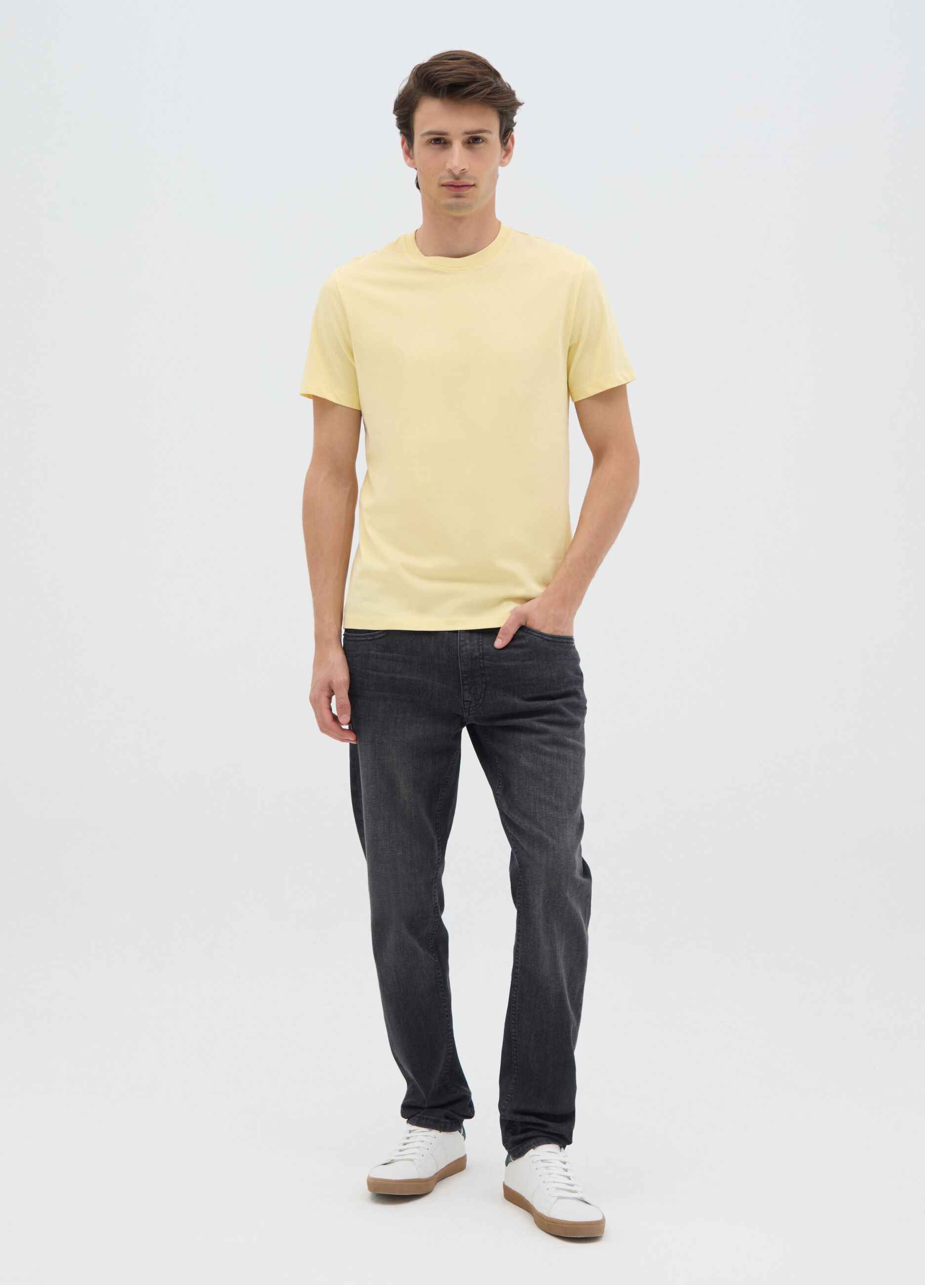 T-shirt da uomo in puro cotone gialla regular fit