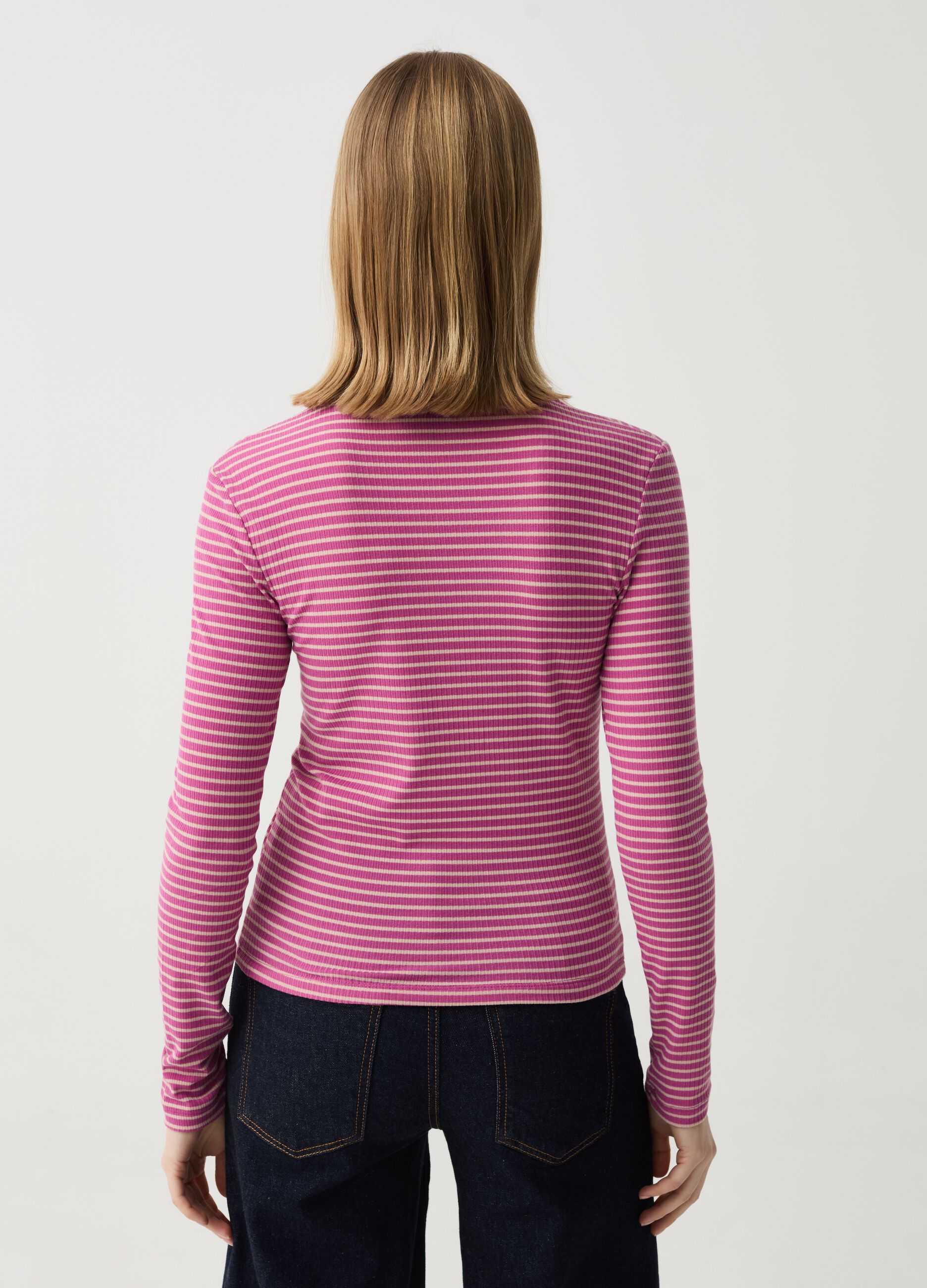 Striped T-shirt with long sleeves and knot