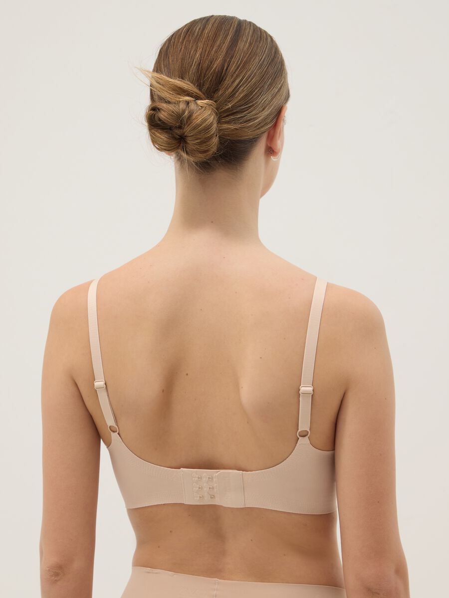Beige seamless bra with removable padding_2
