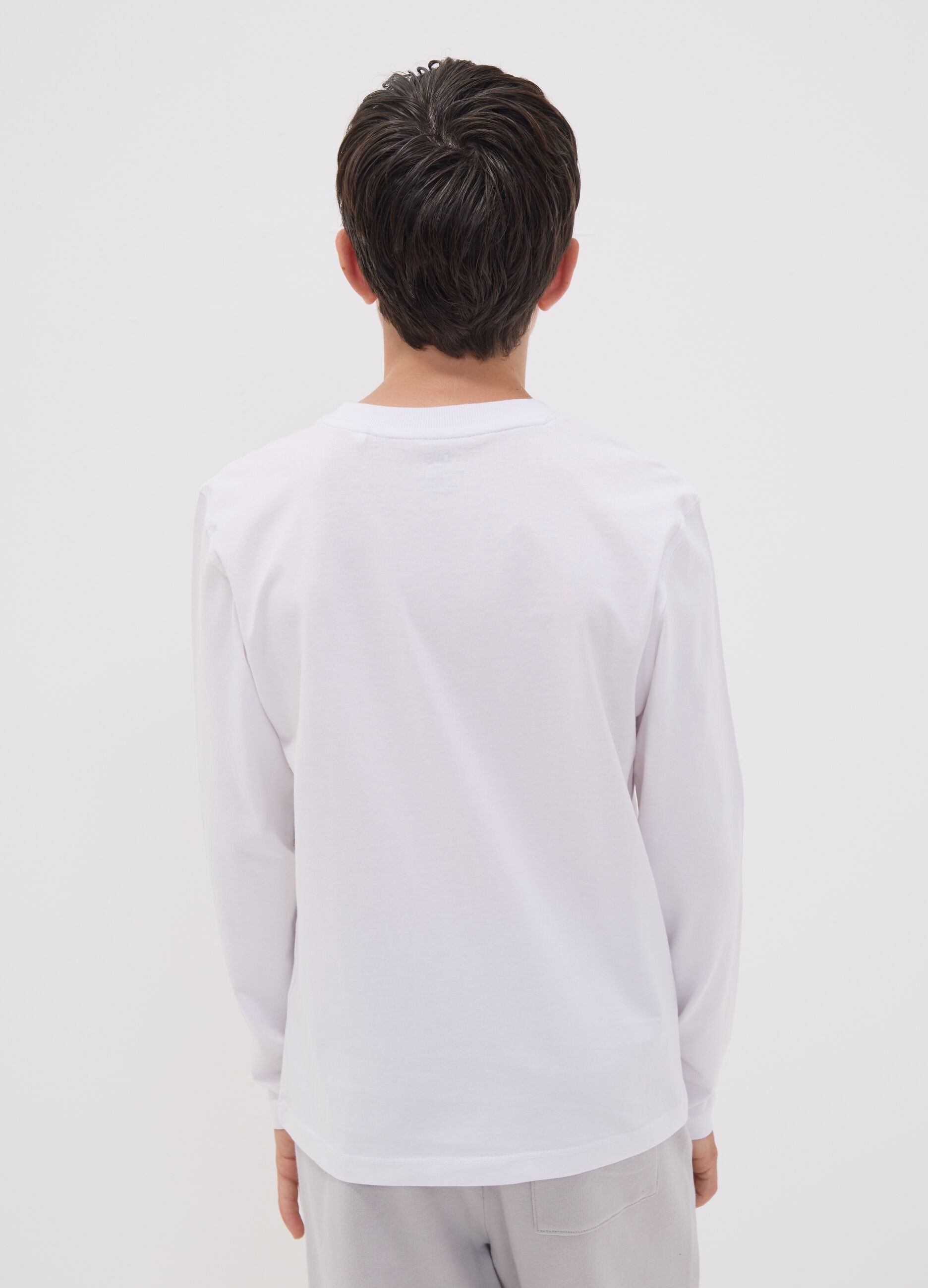 White organic cotton T-shirt with &ldquo;Street Tag&rdquo; print for boys