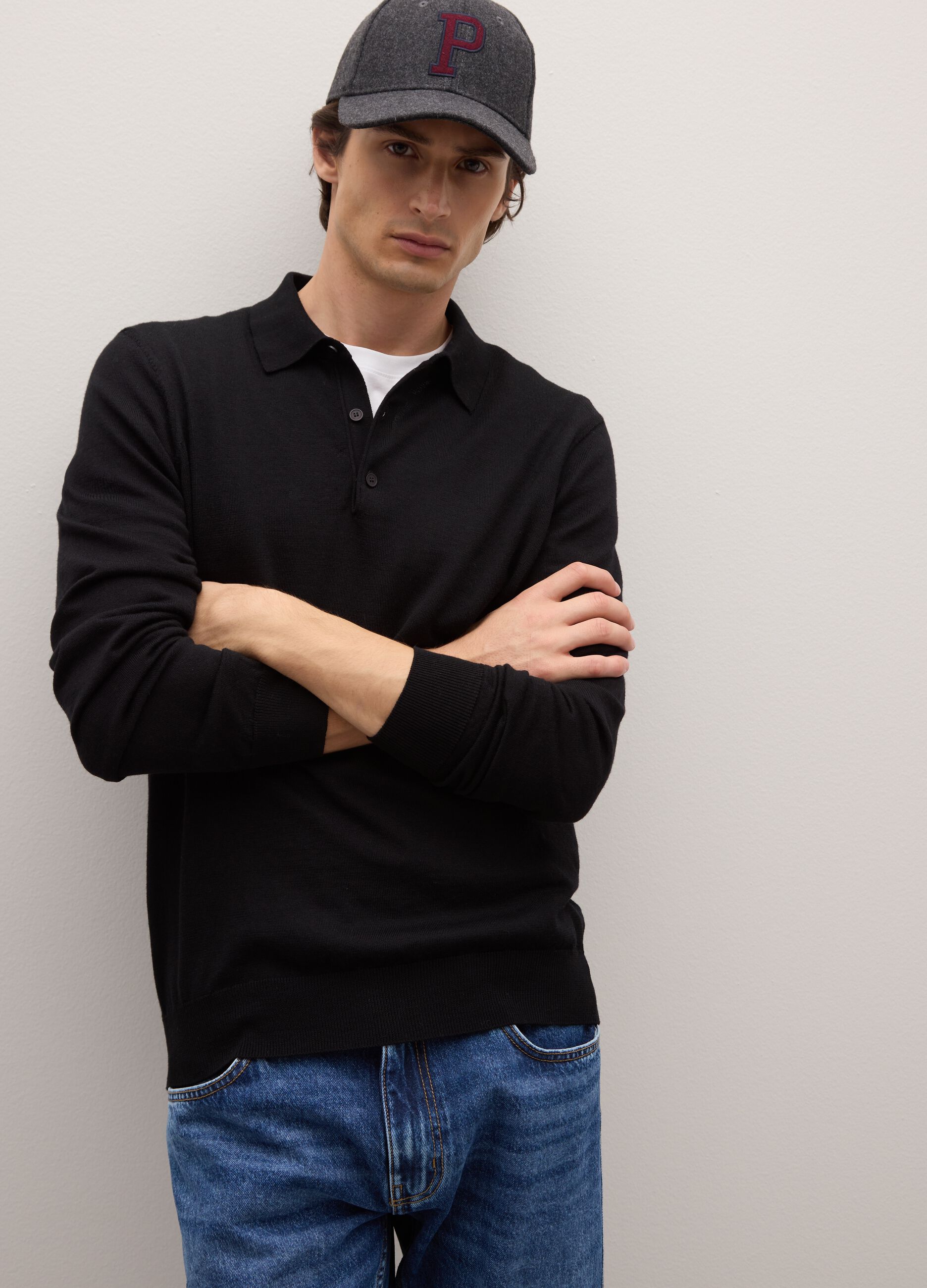 Black regular fit pure merino wool sweater