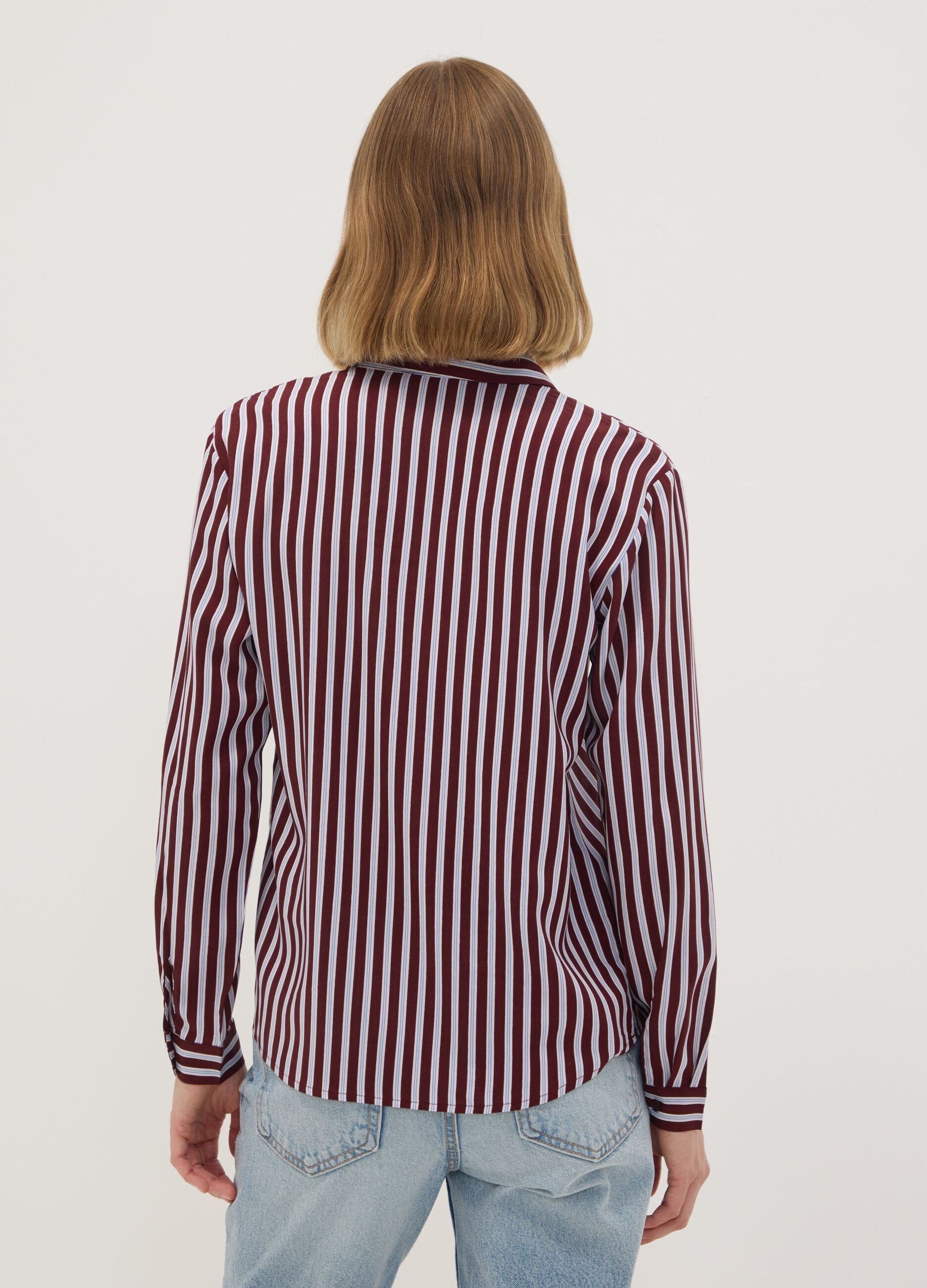 Camicia rossa a righe in pura viscosa con colletto classico regular fit