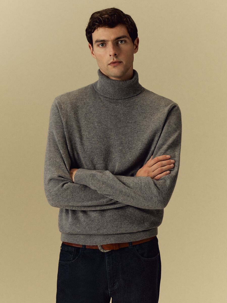 Pullover in cashmere a collo alto_0