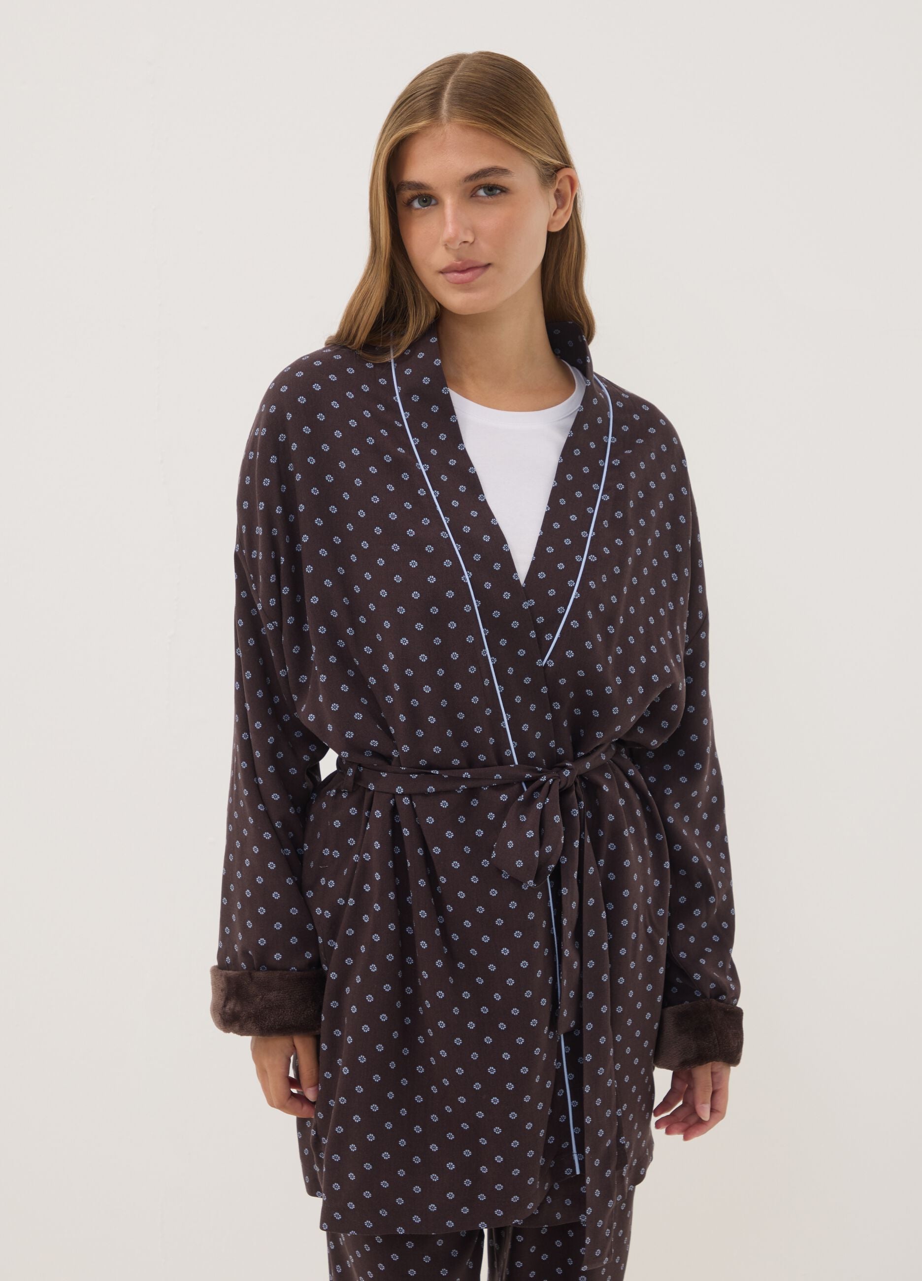 Brown pure viscose dressing gown with micro-floral print