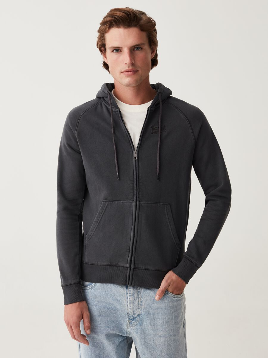 Full-zip sweatshirt with hood and logo embroidery_1