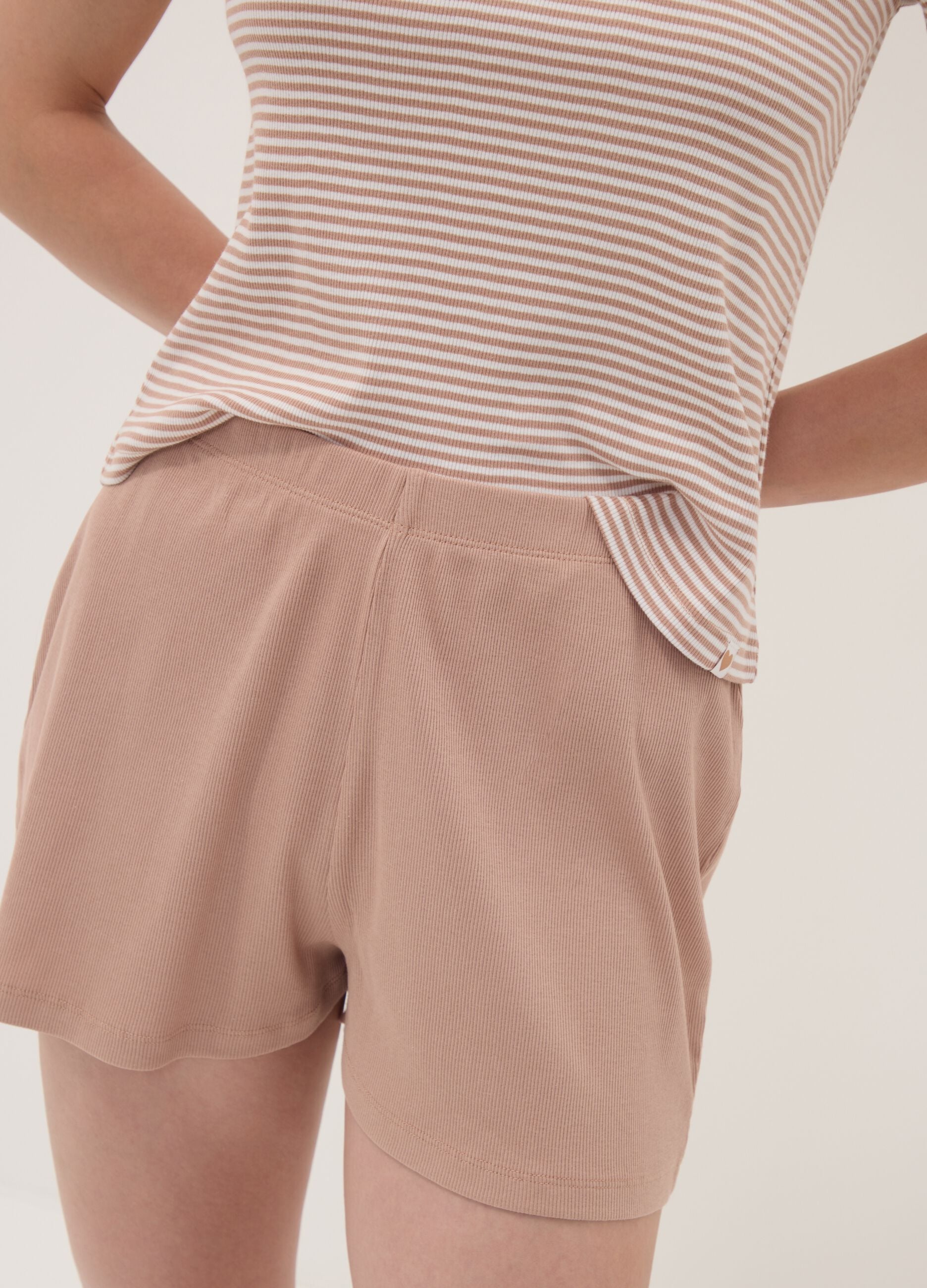 Multicolour pure organic cotton pyjamas with striped T-shirt and shorts