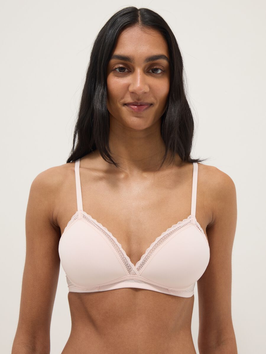 Reggiseno a triangolo rosa con dettaglio in pizzo_0