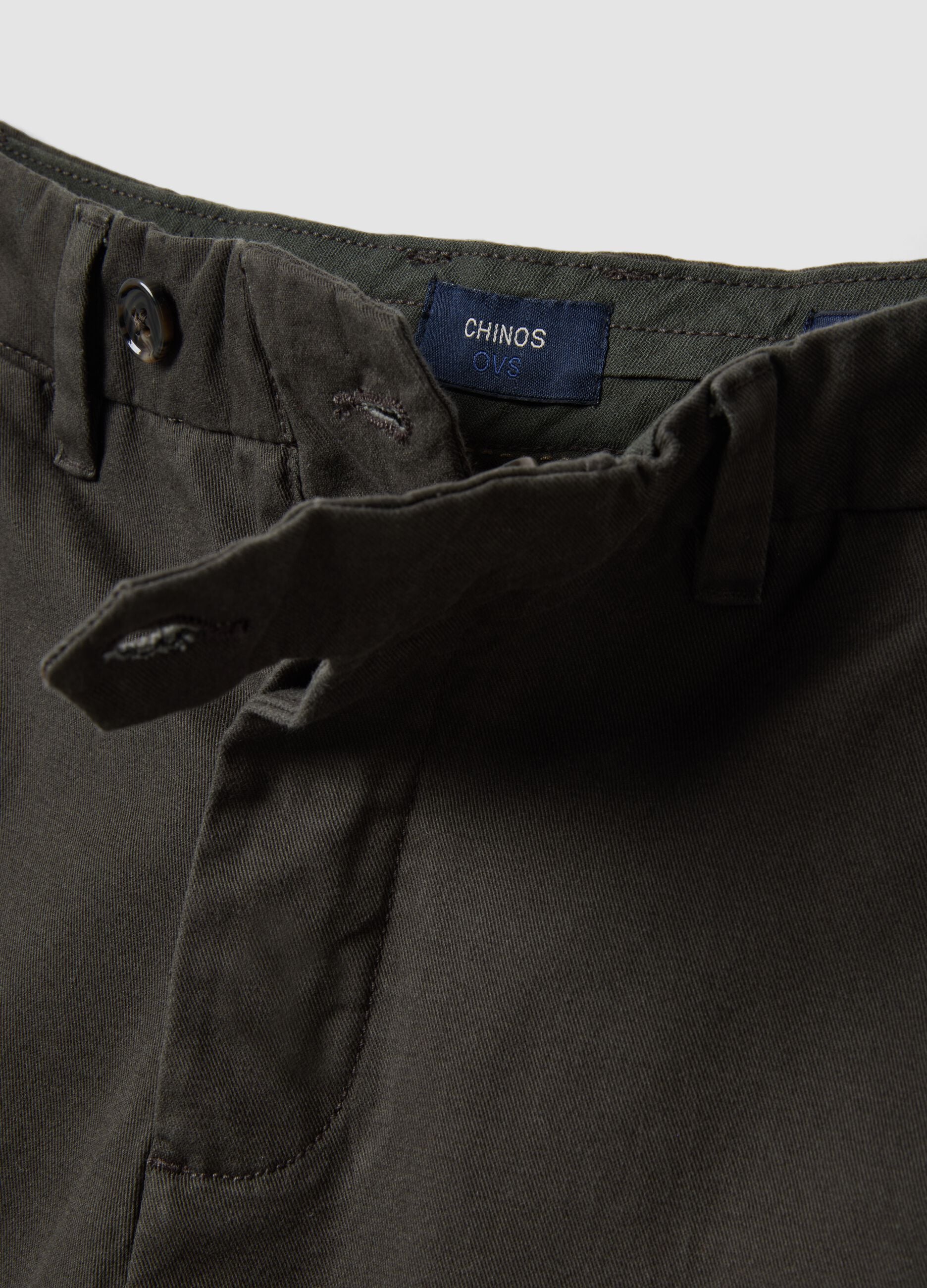 Pantaloni chino verdi in puro cotone regular fit