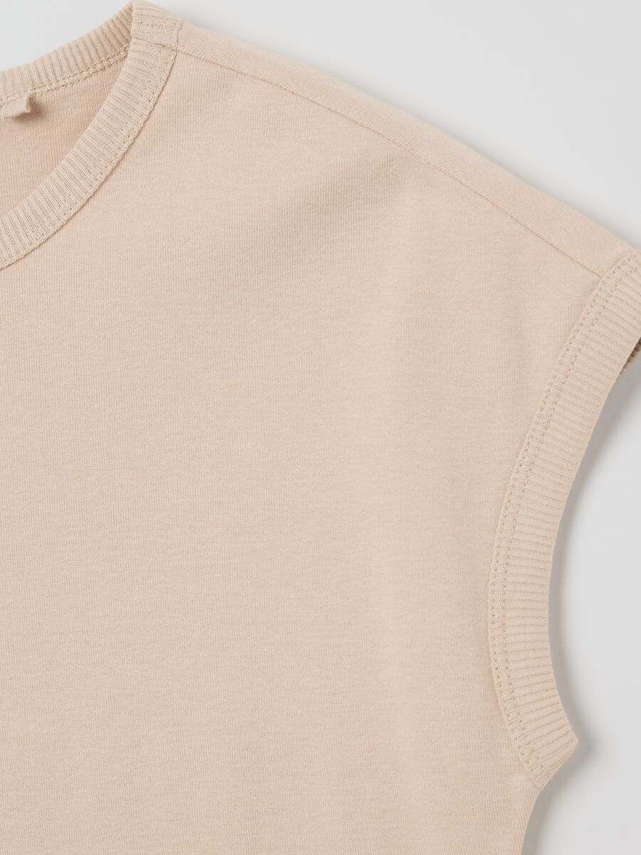Beige T-shirt with kimono sleeves_5